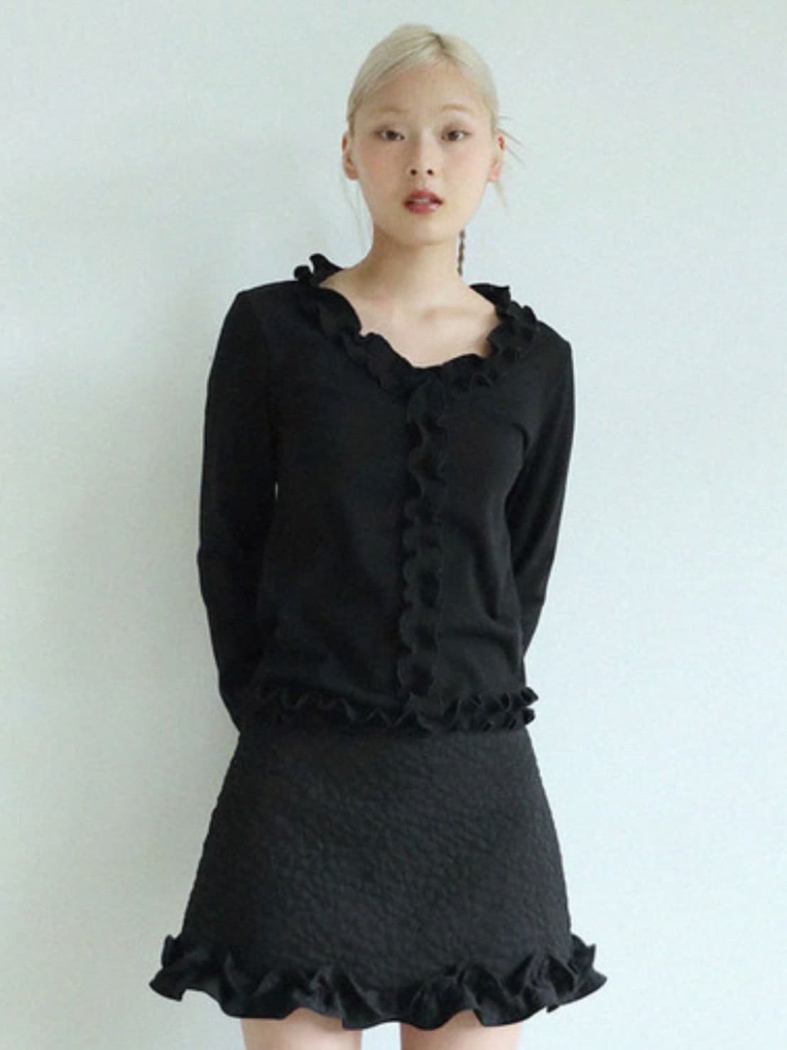 12/21 20:00 再販【Uglyshadow】RUFFLE RIBBED T-SHIRT