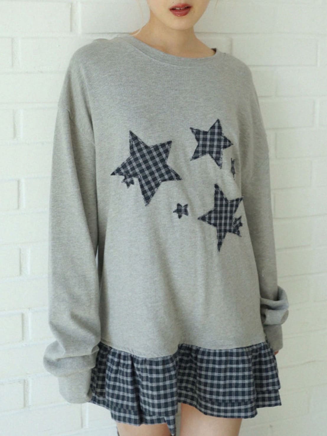 12/21 20:00 再販【Uglyshadow】STAR FRILL LONGSLEEVED T-SHIRT