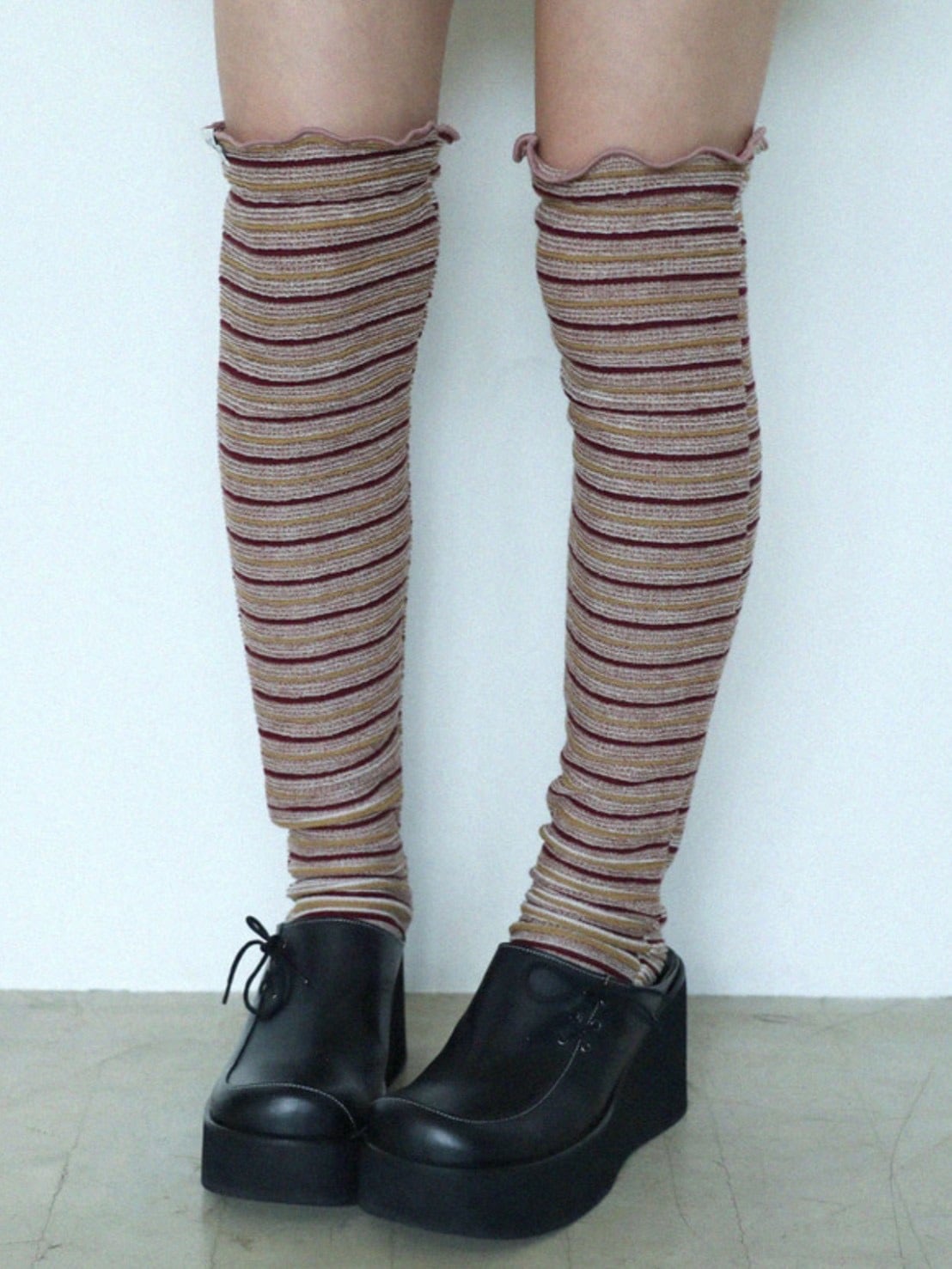 12/21 20:00 再販【Uglyshadow】KNEE HIGH SOCKS