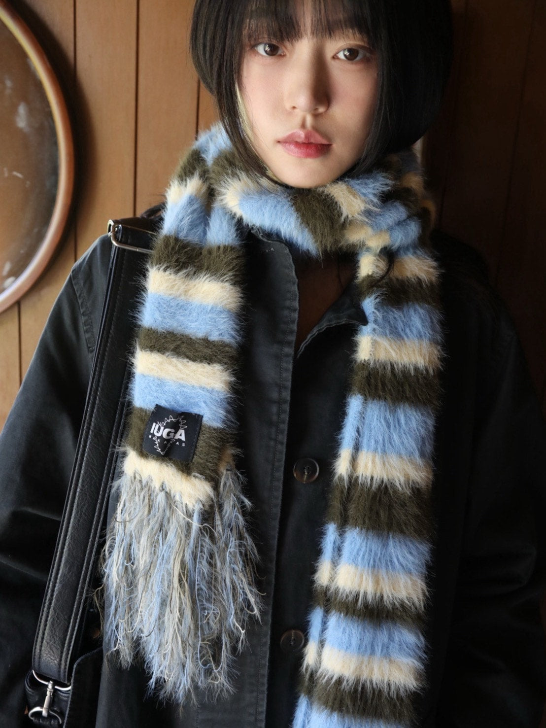 【IUGAMAKARAS】Striped Hairy Bold Muffler