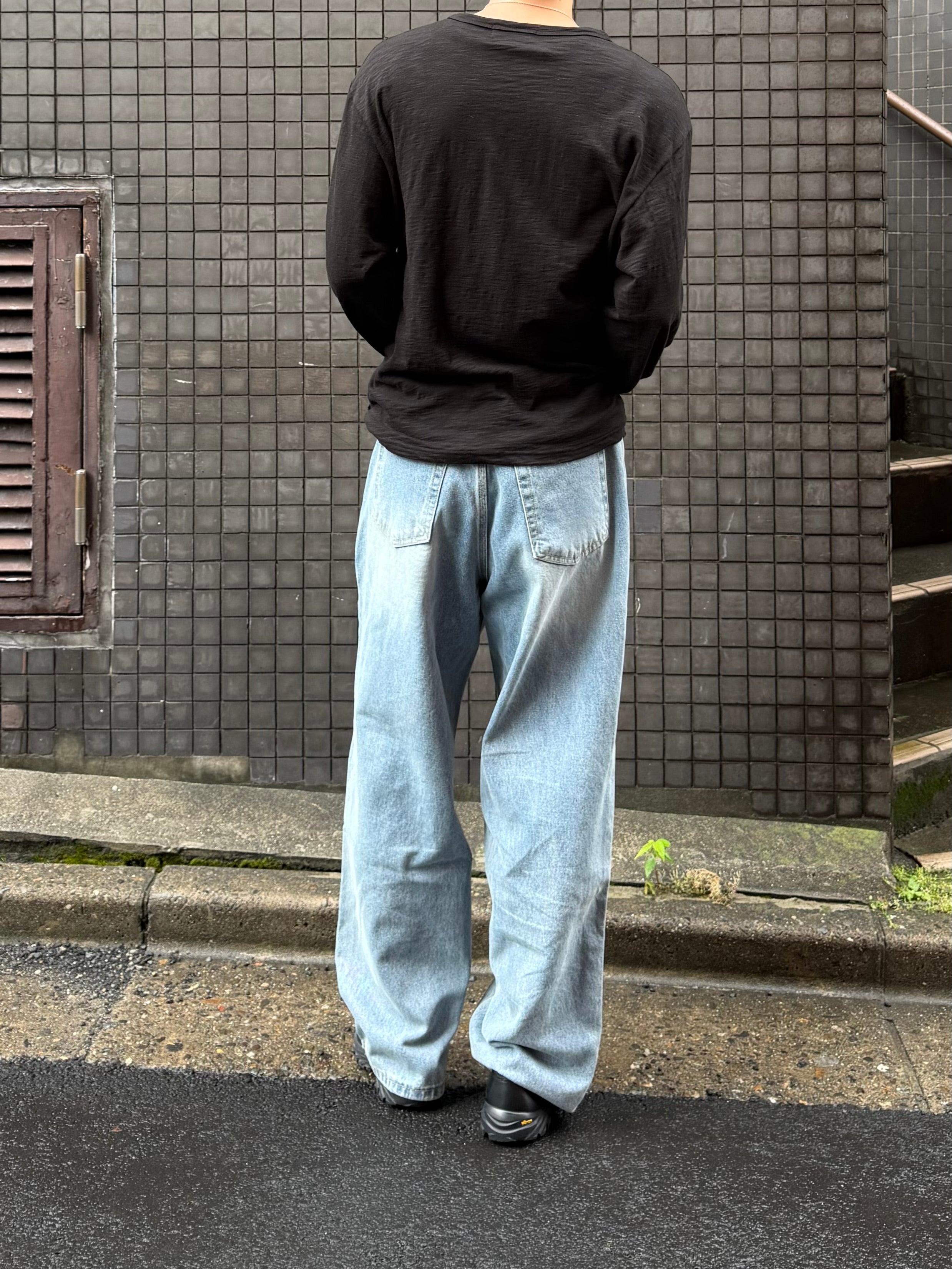 東京店WEB限定受注制【Chikashitsu +】washed wide straight denim pants (2color)
