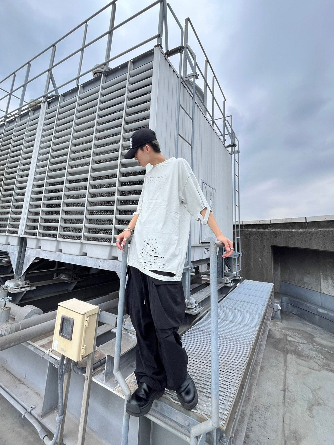 【XU original】CRASH T-shirts (4color)