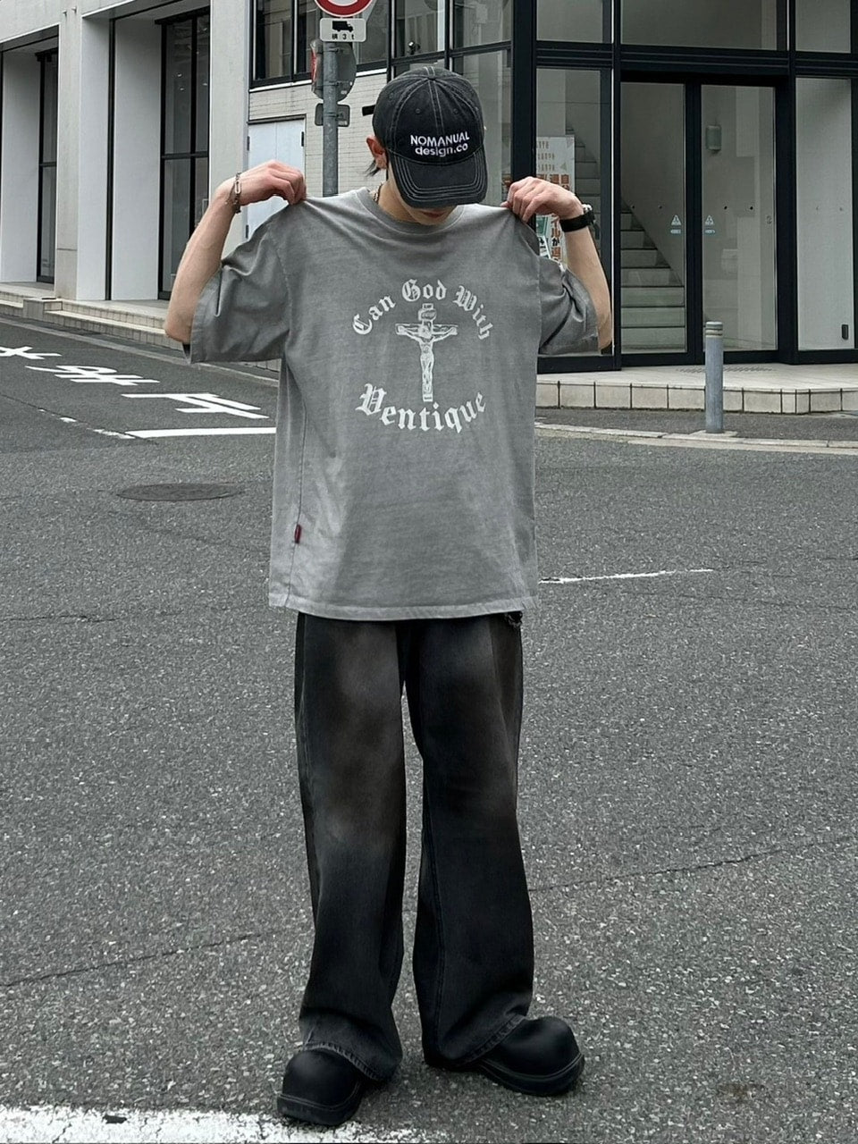 大阪店WEB限定【Chikashitsu +】box fit jesus t-shirt (2color)