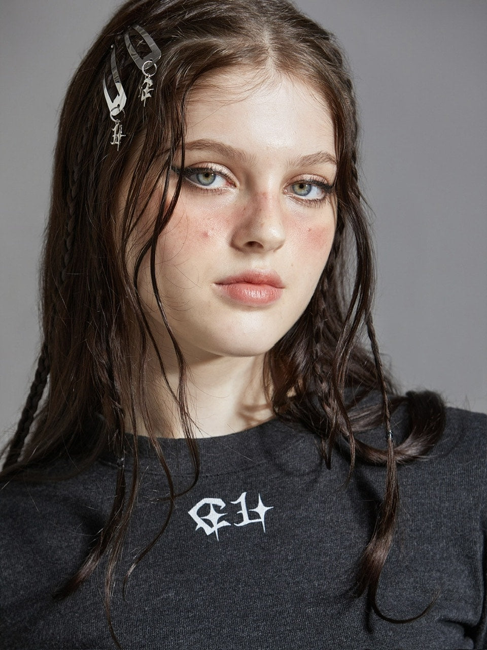 【GATELESS】DOUBLE RING CROPPED T-SHIRT