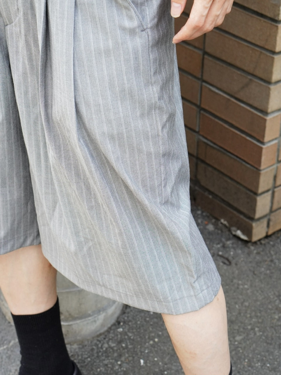 東京店WEB限定受注制【Chikashitsu +】stripe bermuda pants (2color)
