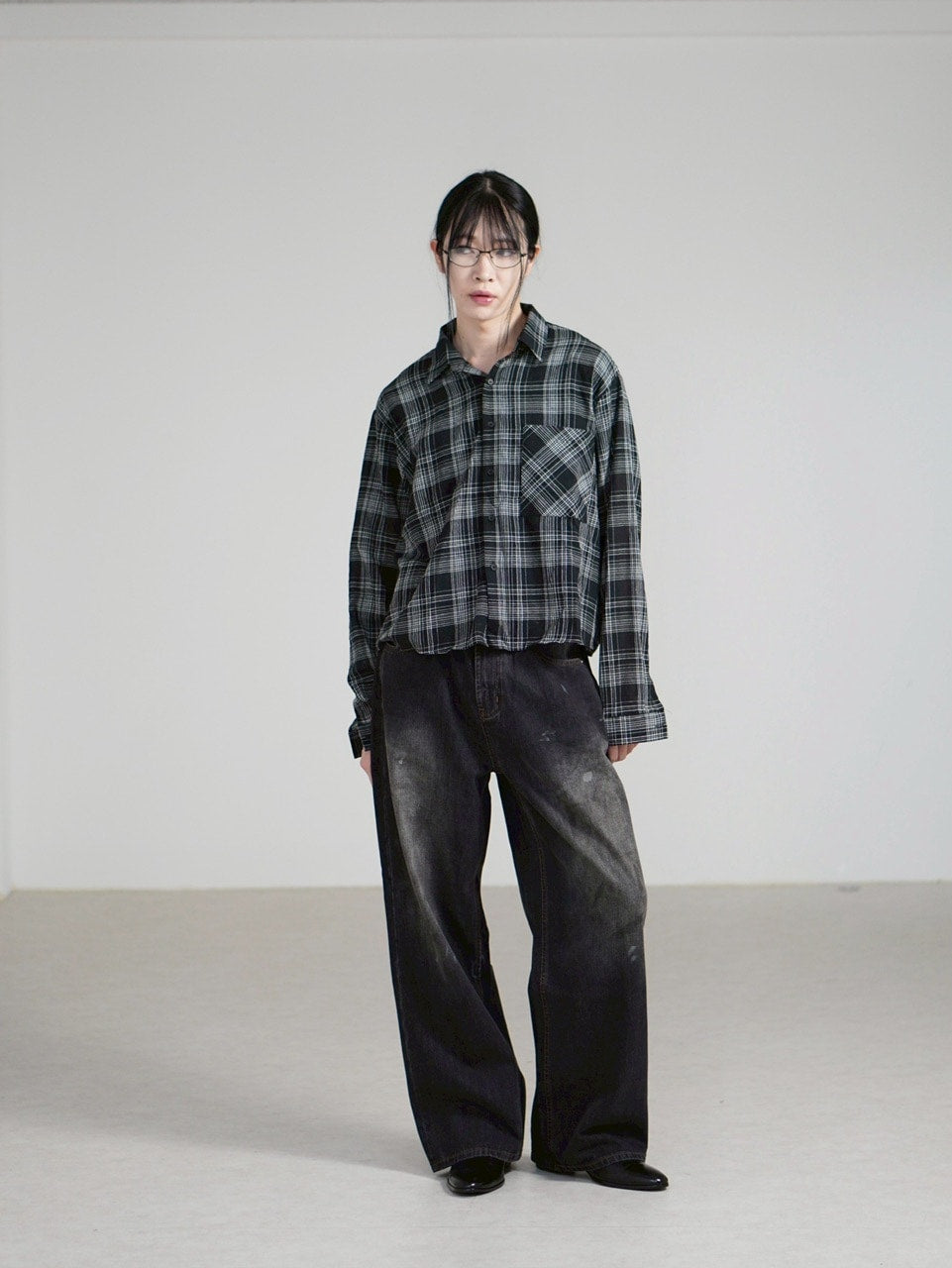 【Chikashitsu +】dirty wash semi wide denim (2color) / 【チカシツプラス】ダーティーウォッシングセミワイドデニムパンツ