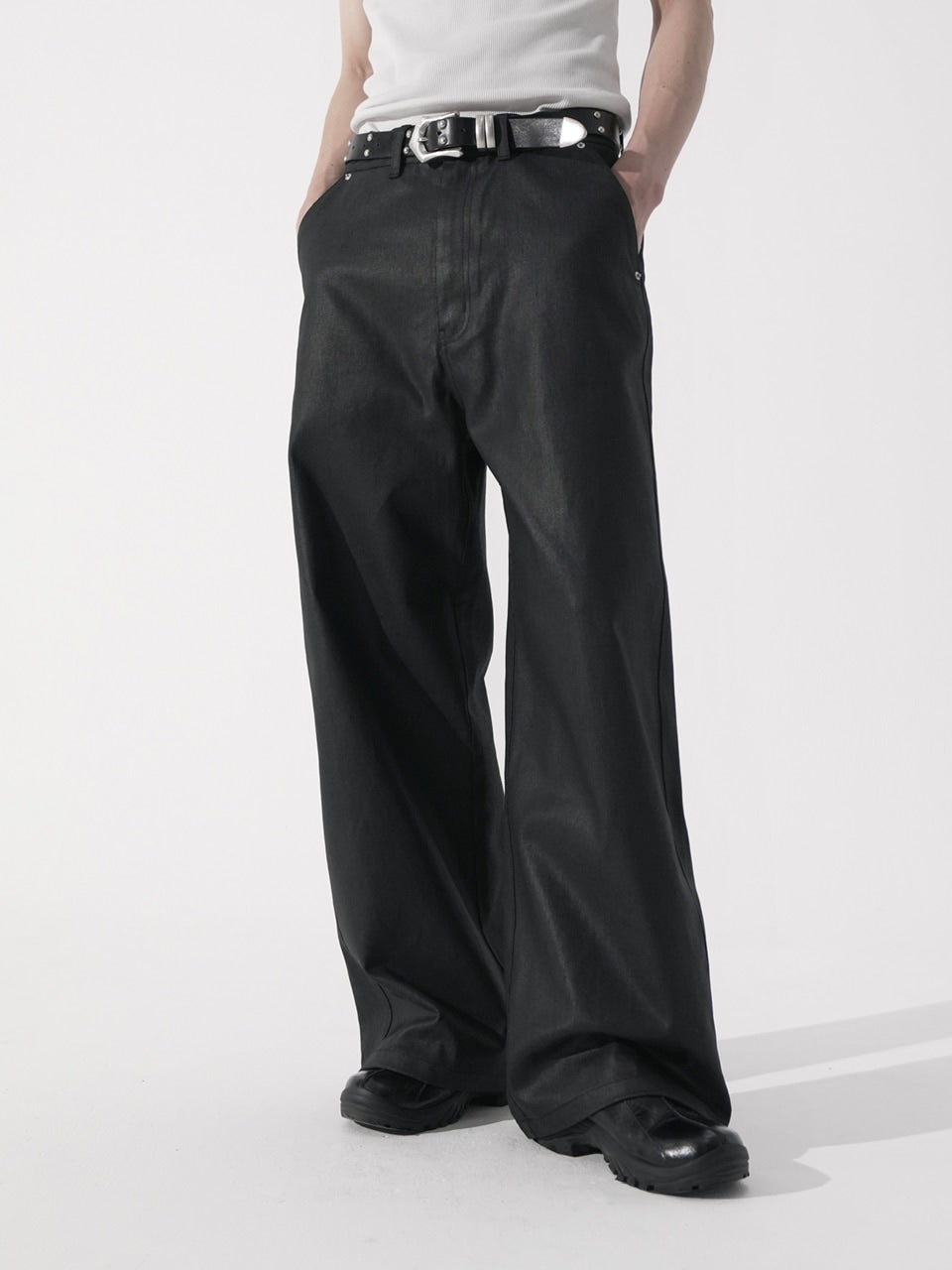 【CS】coated wide denim pants (black)