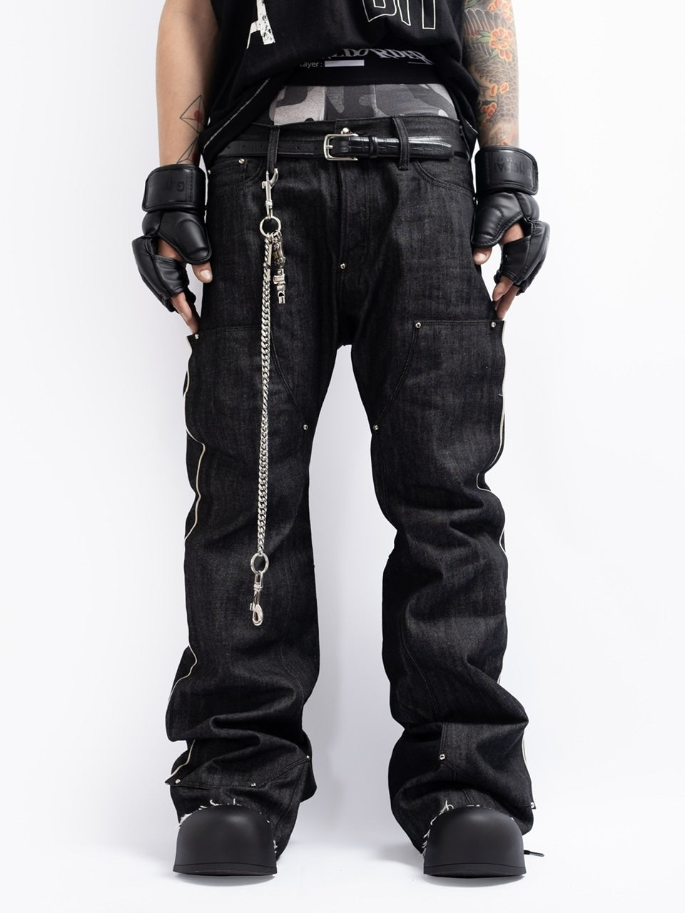 【F.V.V.O】RED SELVEDGE EMBROIDERED RAW DENIM JEANS