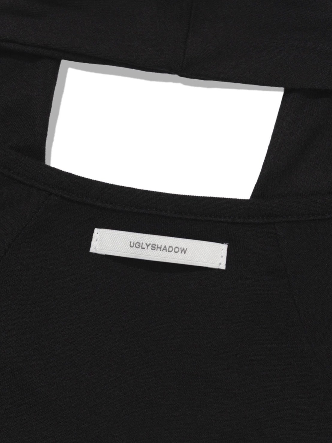 12/21 20:00 発売【Uglyshadow】SCARF FUR FRILL T-SHIRT