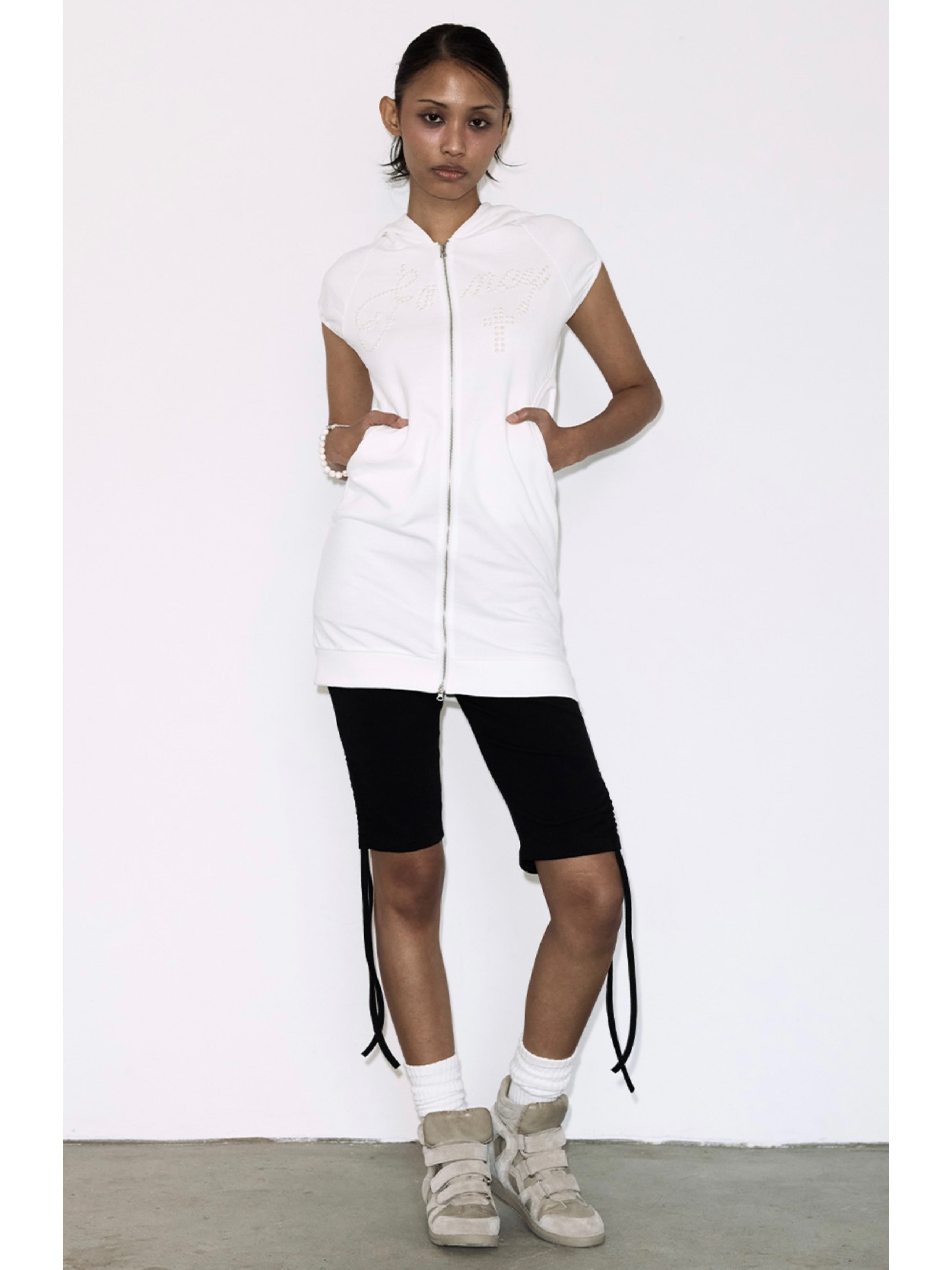 【FANCY CLUB】HOTFIX PUFF SLEEVE HOOD ONE-PIECE