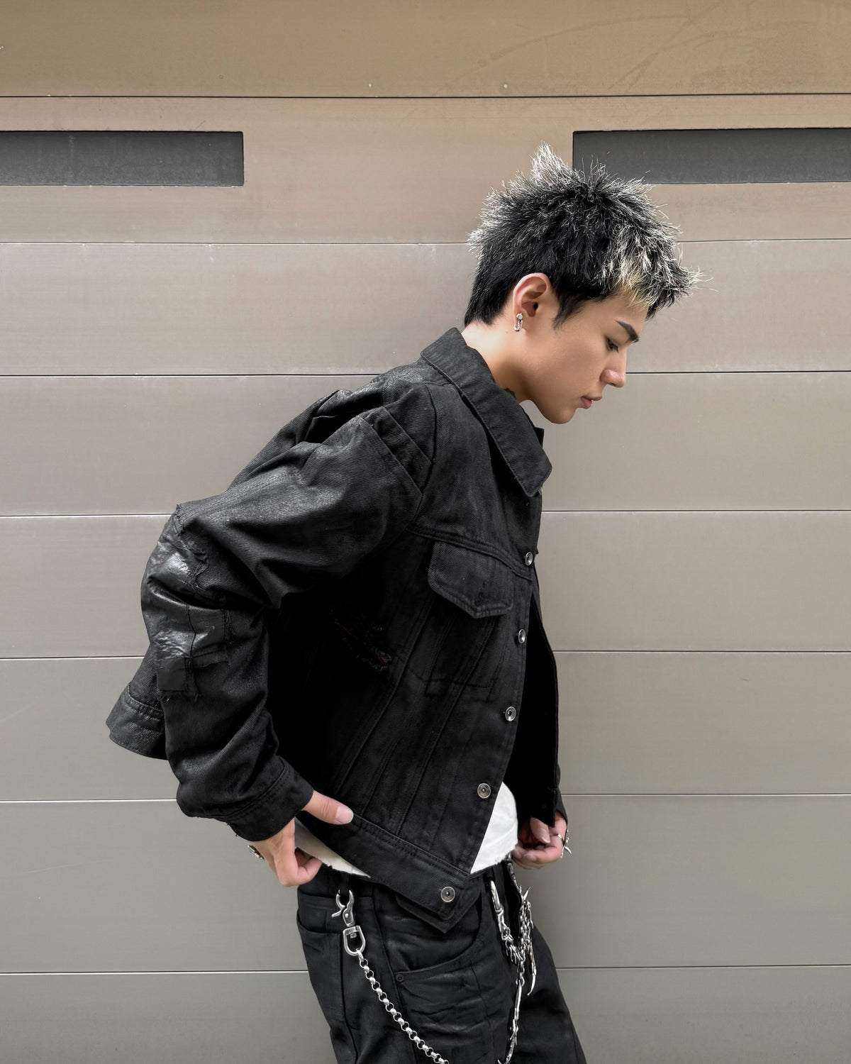 国際配送【Never mind the XU】Waxed Damage Cropped Denim Jacket
