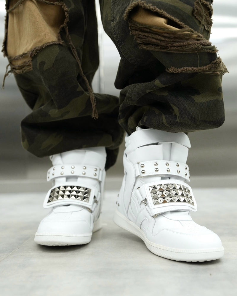 国際配送【Never mind the XU】Studs Wedge High Top Sneakers