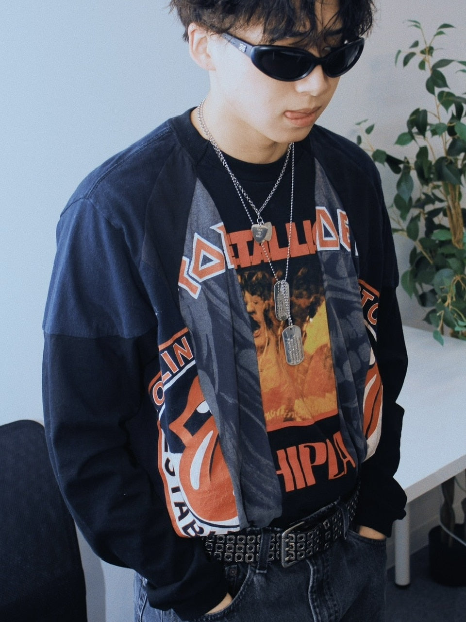 【Re +】cutting switch long sleeve (black)