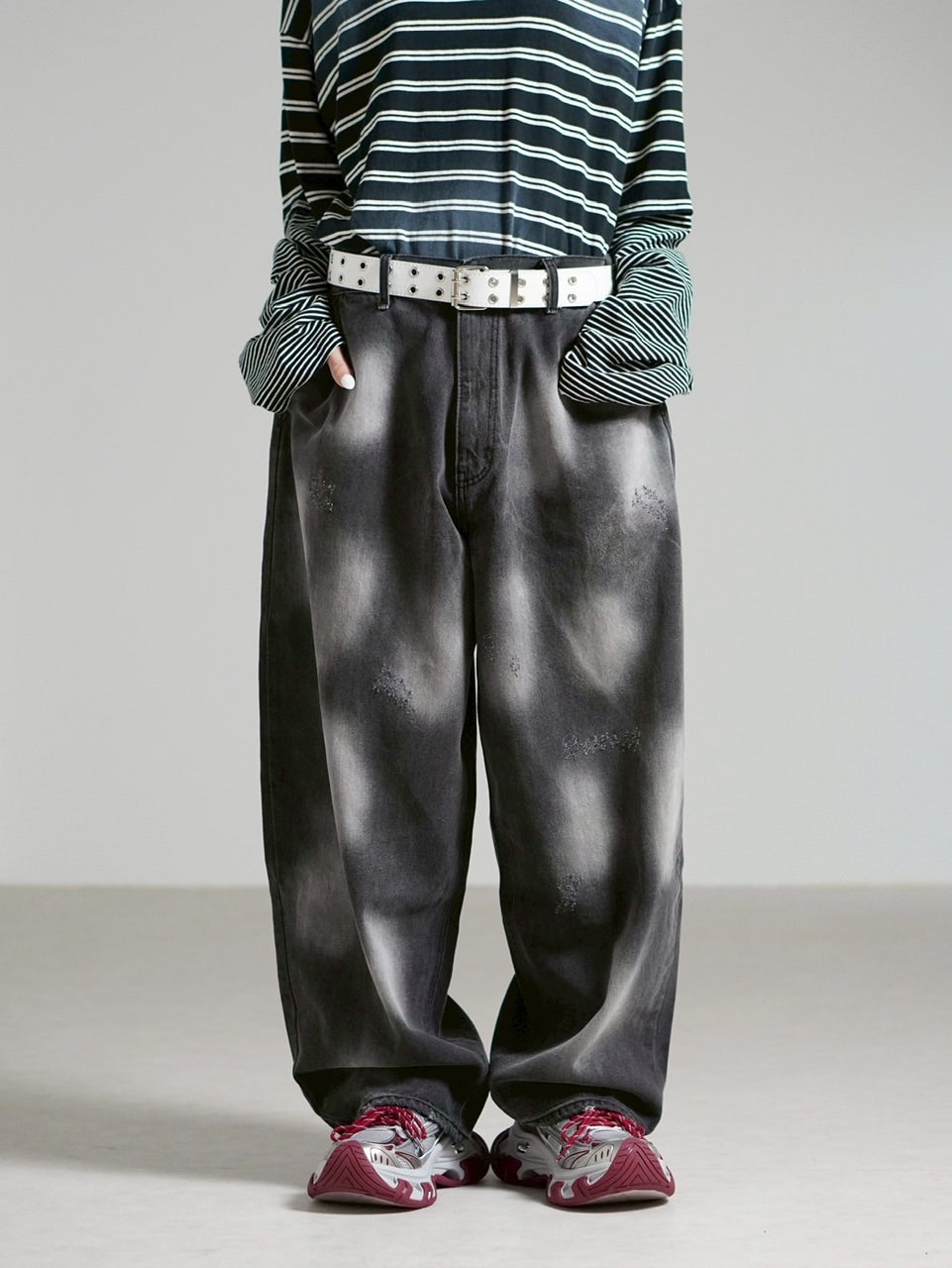 【Chikashitsu +】point wash balloon denim pants (2color) / 【チカシツプラス】ポイントウォッシングバルーンデニムパンツ