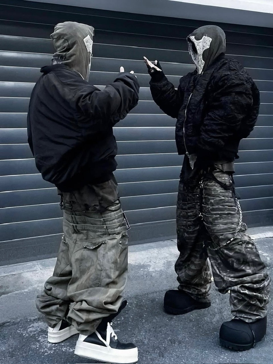 【UNIZ】8 Backs J-Cut Pants / 【ユニズ】ダーティーライクレイヤードバルーンデニムパンツ