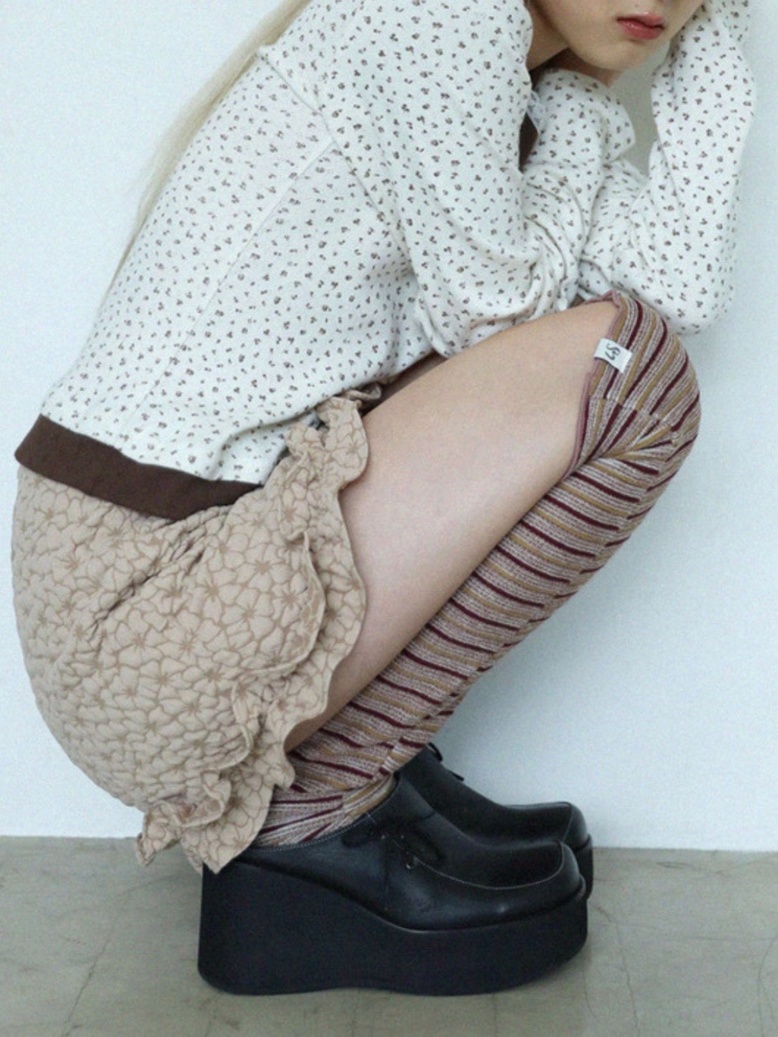 12/21 20:00 再販【Uglyshadow】KNEE HIGH SOCKS