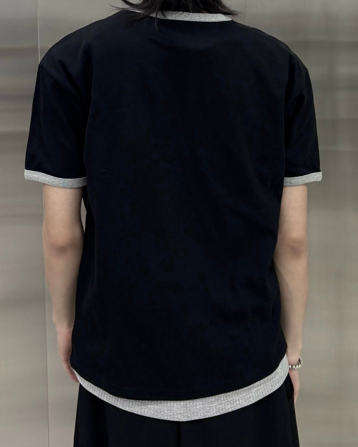 受注制【nmtc+】Washed Rivet Pocket Crop Slim Fit Tee (2color)