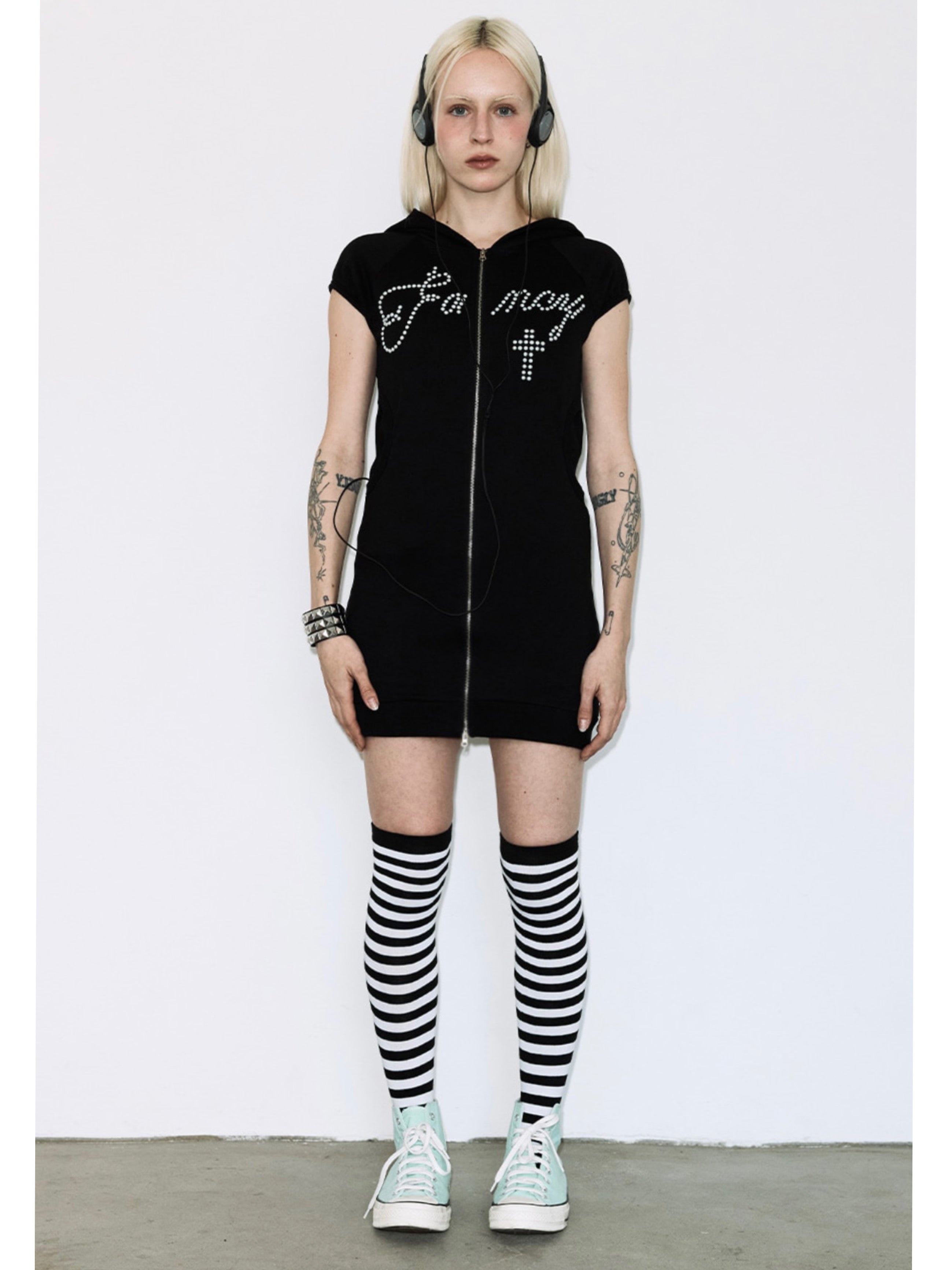 【FANCY CLUB】HOTFIX PUFF SLEEVE HOOD ONE-PIECE