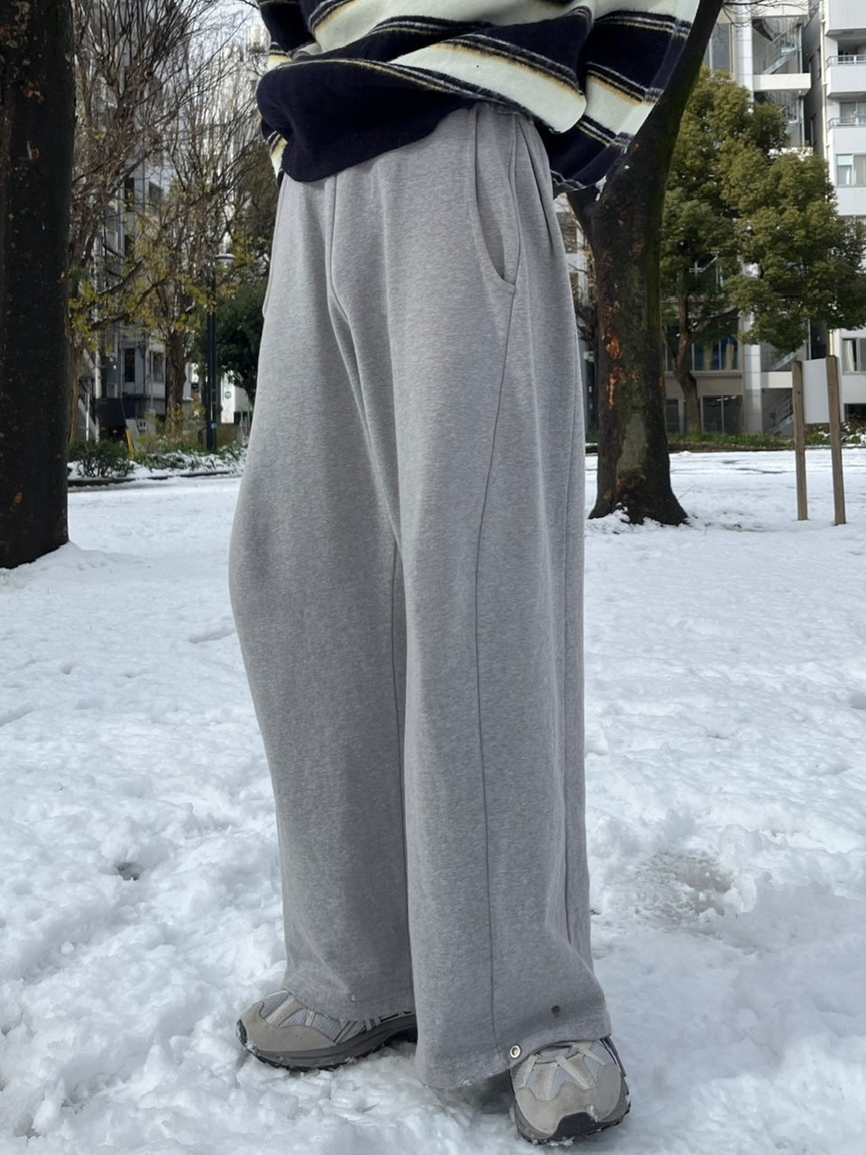 受注制【Chikashitsu +】snap button sweat pants (2color) – PRESSING