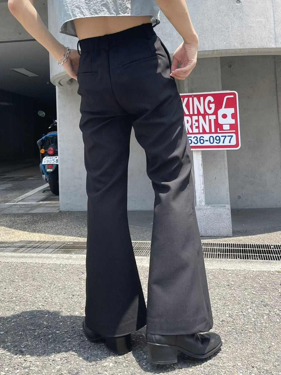 【Chikashitsu + ORIGINAL】full length flare slacks (2color)