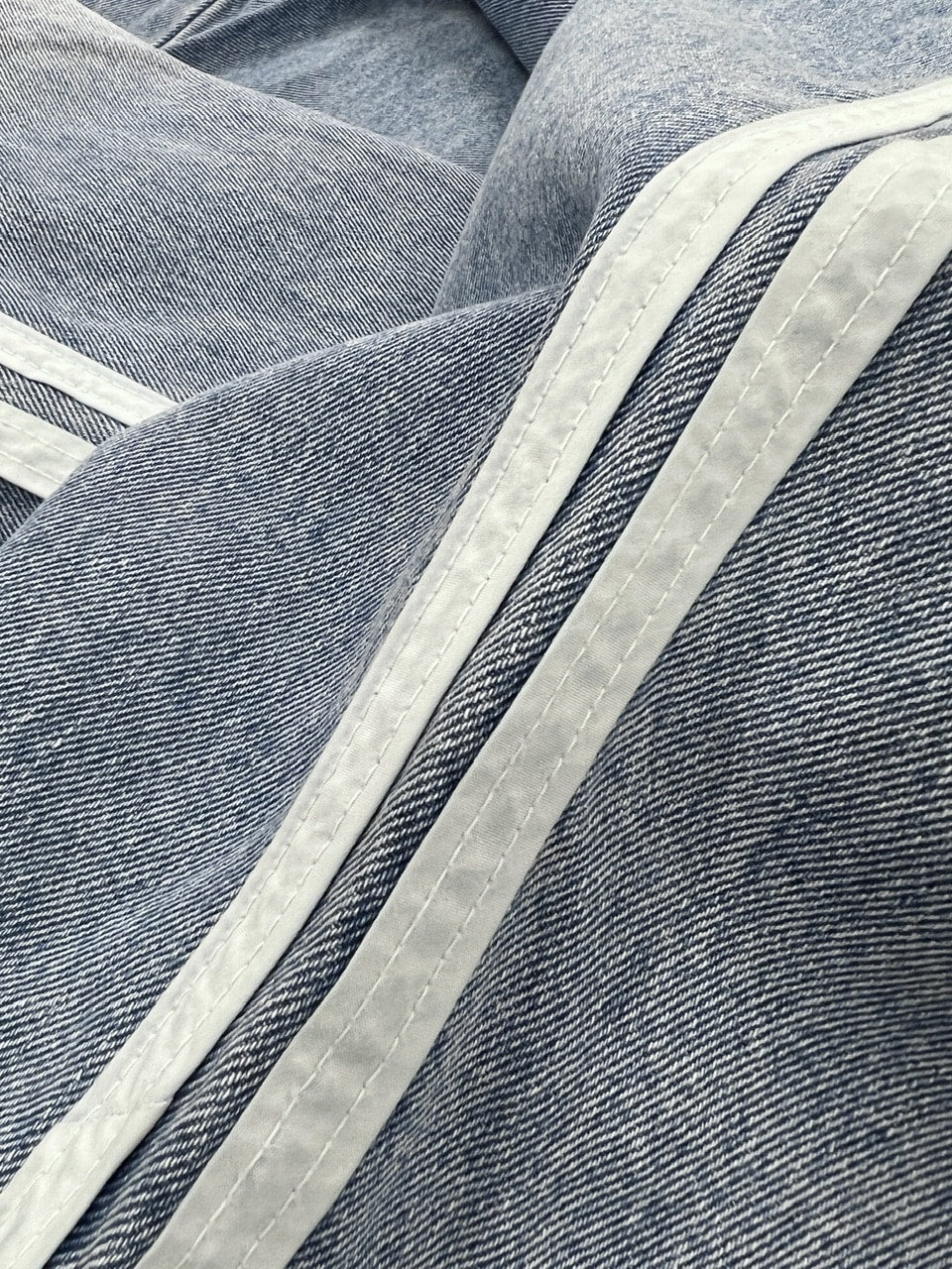 受注制【Chikashitsu +】oversized side line denim pants (2color)