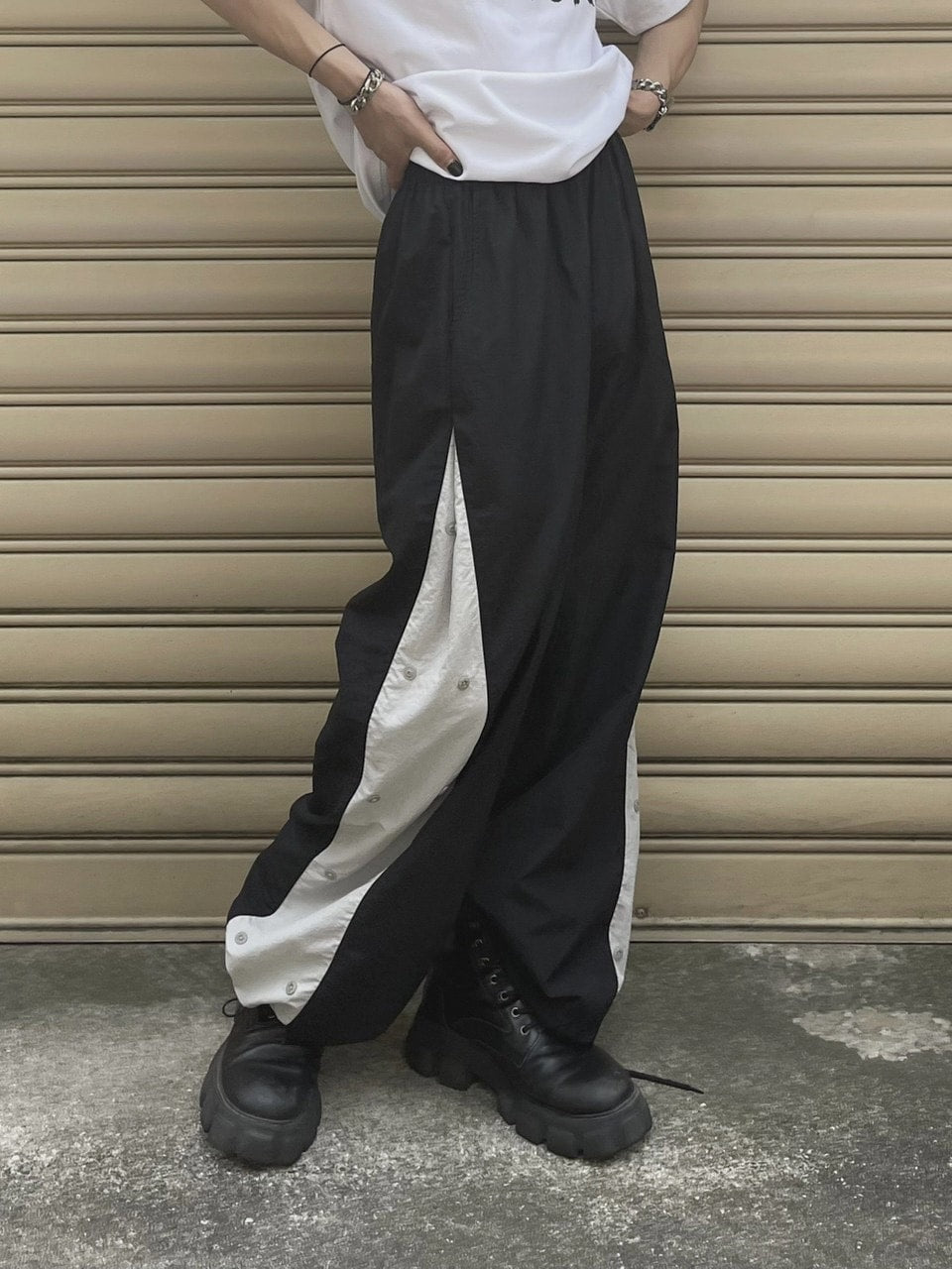 大阪店WEB限定受注制【Chikashitsu +】snap nylon ballon pants (2color)