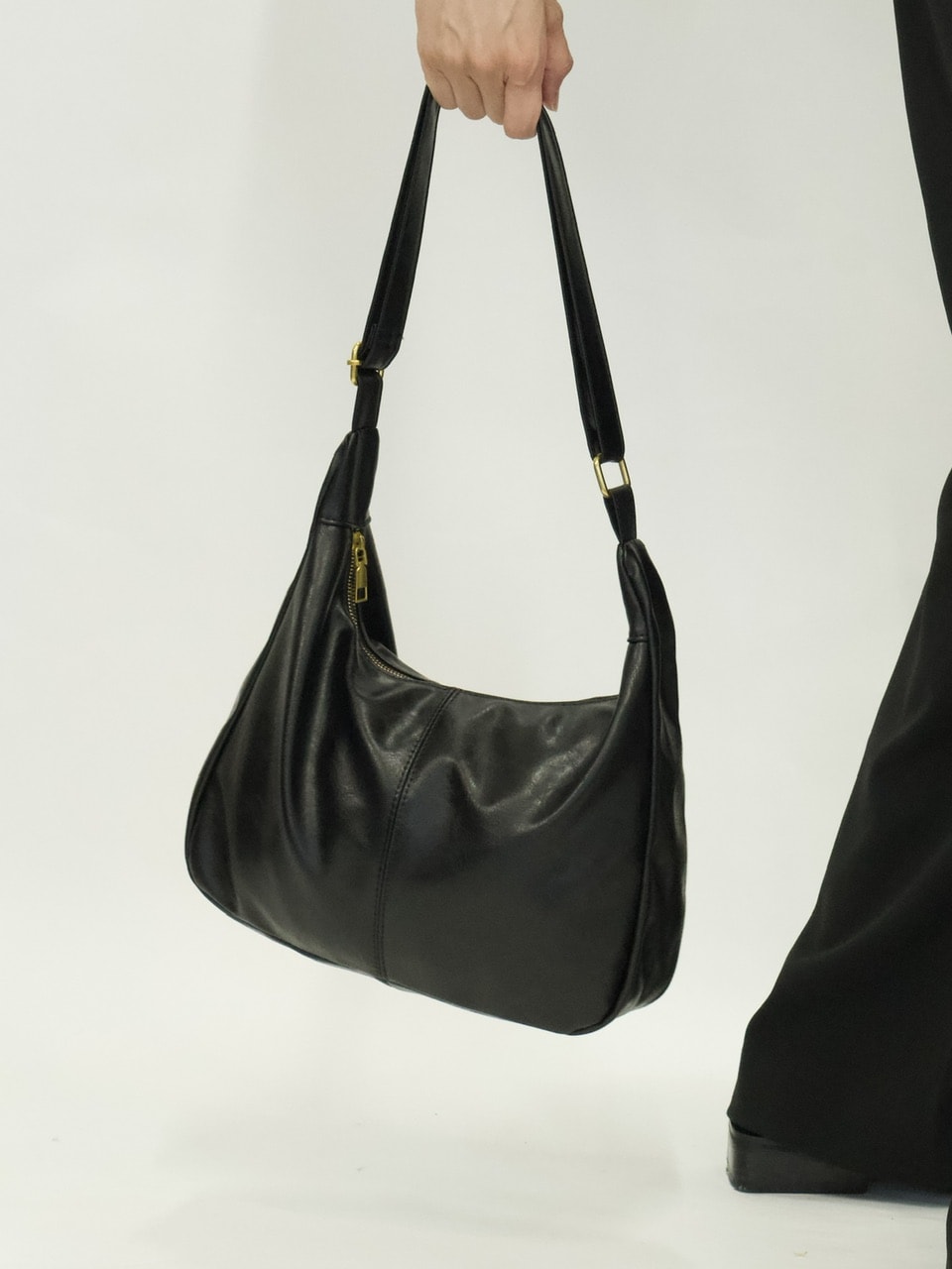 東京店WEB限定受注制【Chikashitsu +】vegan leather cross bag (2color)
