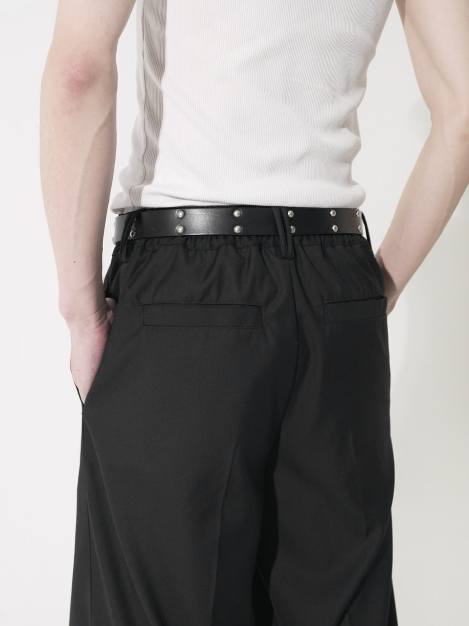 【CS】cross tuck drape slacks (black)