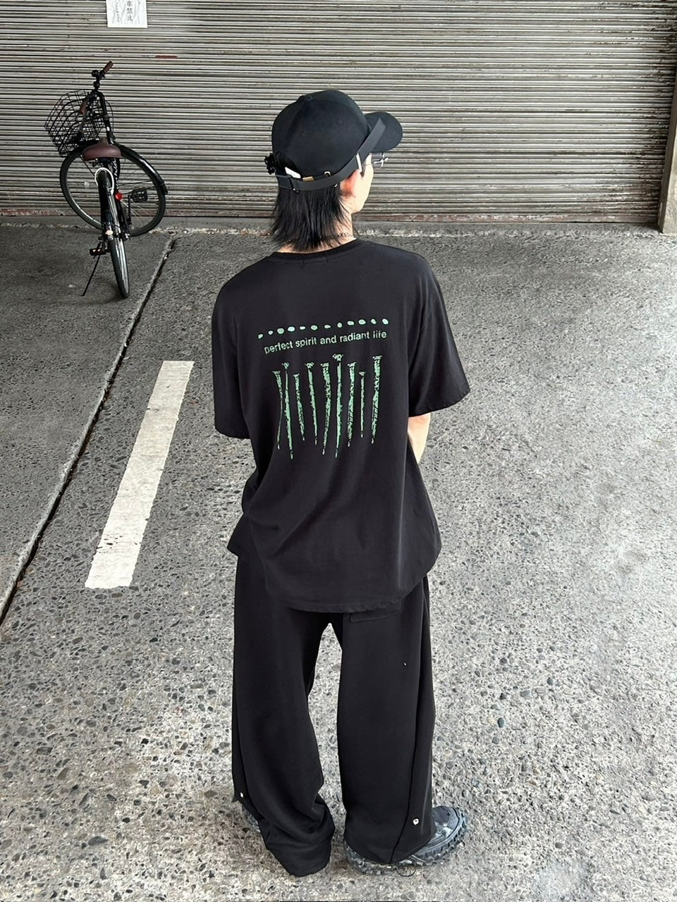 受注制【Chikashitsu +】nail back print t-shirt (3color)