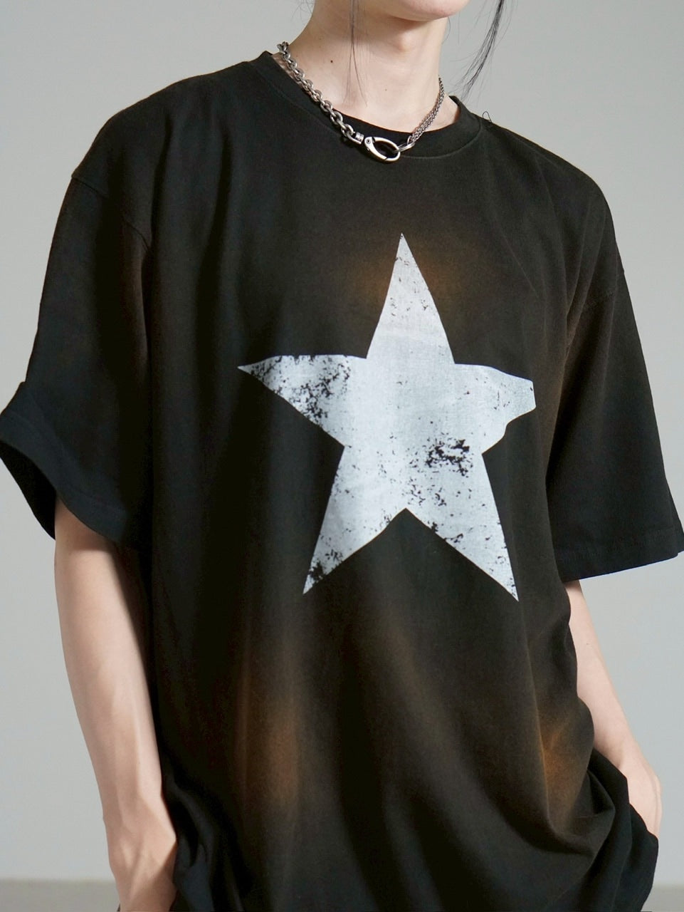 受注制【Chikashitsu +】pigment big star t-shirt (2color) / 【チカシツプラス】ピグメントビッグスタープリント半袖Tシャツ