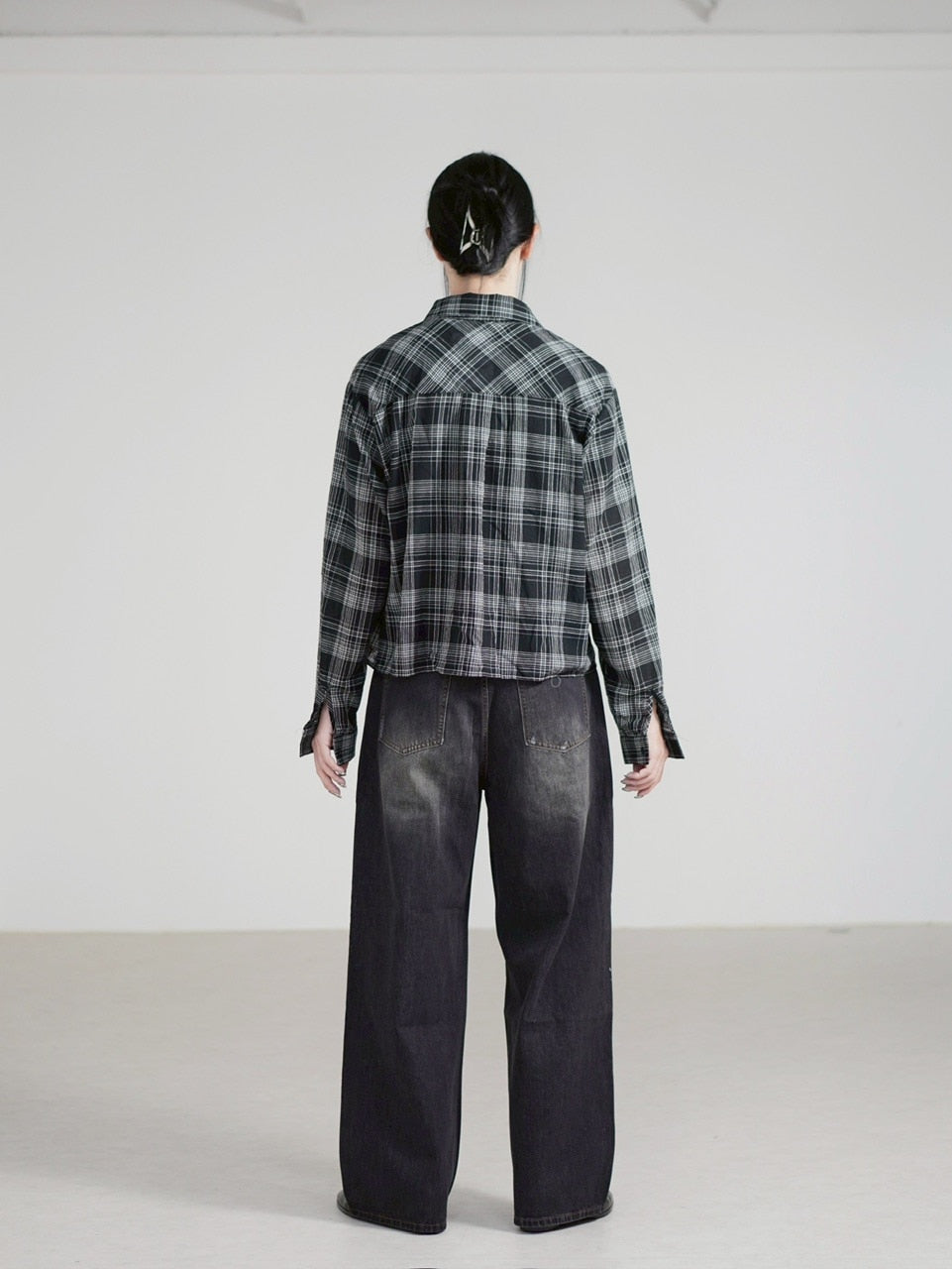 【Chikashitsu +】dirty wash semi wide denim (2color) / 【チカシツプラス】ダーティーウォッシングセミワイドデニムパンツ