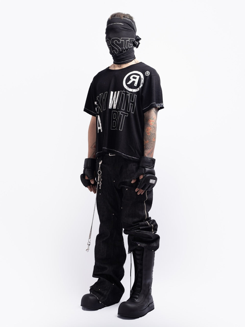 【F.V.V.O】RED SELVEDGE EMBROIDERED RAW DENIM JEANS