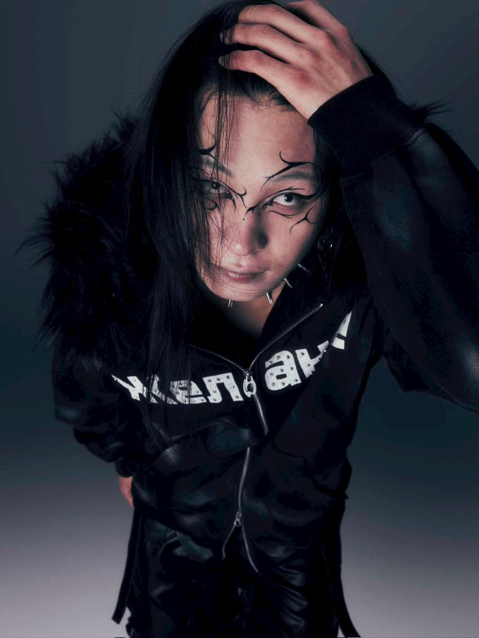 【DIG YOUR OWN GRAVE】Желание FUR HOODIE /【ディグユアオウングレイブ】ファーフードフードジェラーニエロゴジップアップパーカー