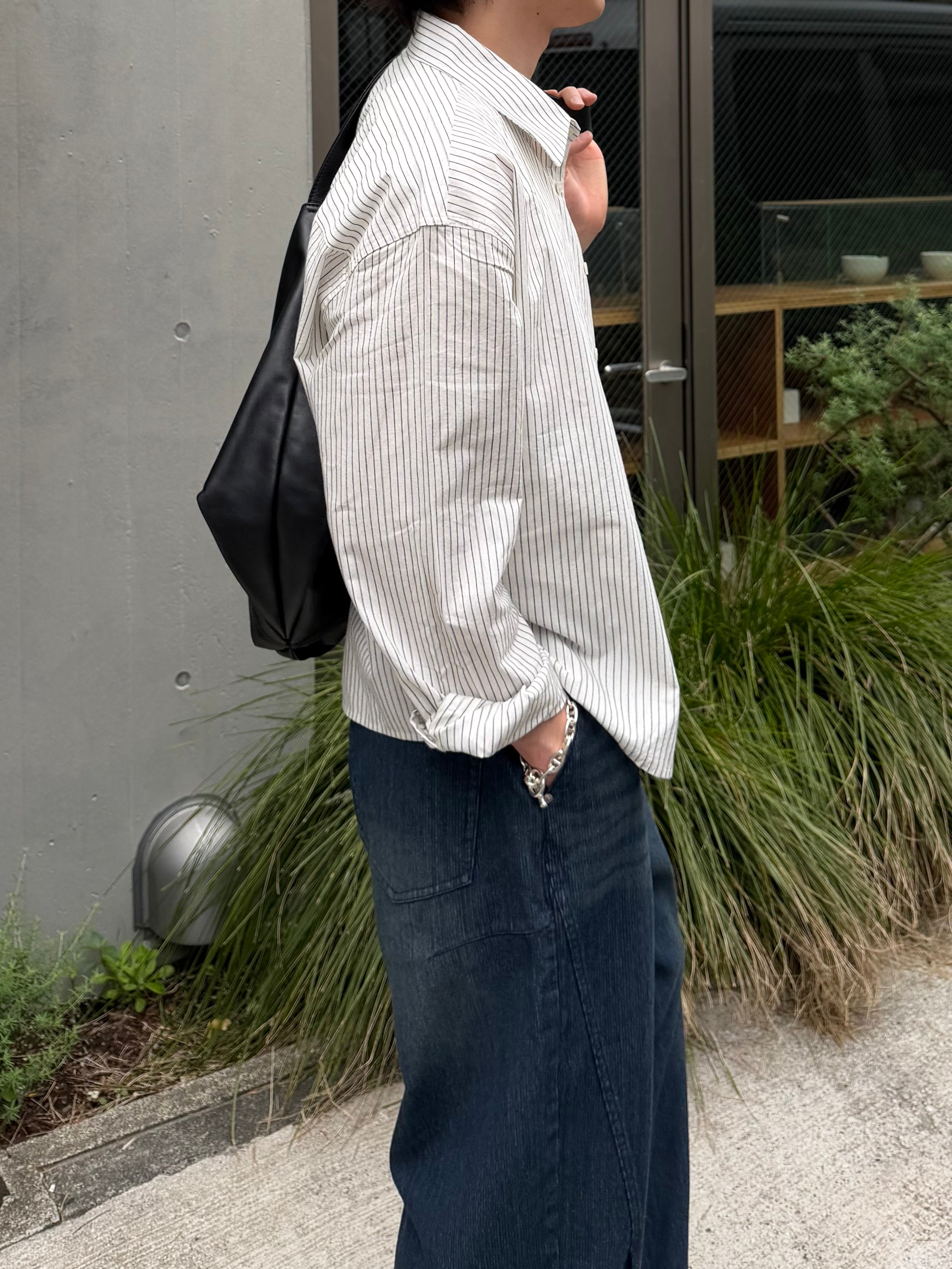 東京店WEB限定受注制【Chikashitsu +】compact stripe shirt (2color)