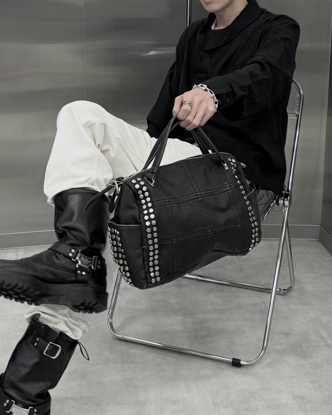 受注制【nmtc+】Studded Boston bag