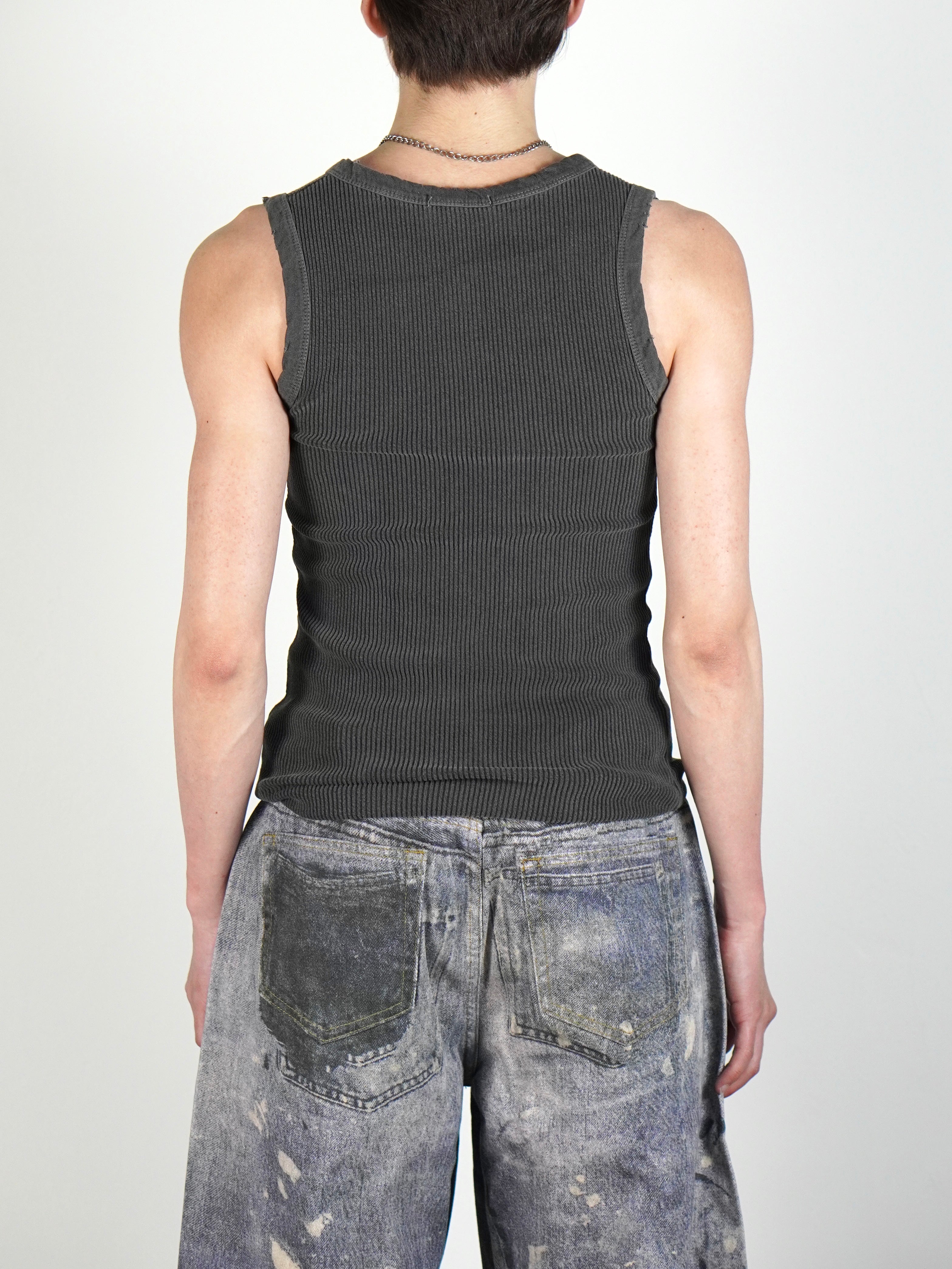 受注制【Chikashitsu +】pigment henley neck sleeveless (3color)