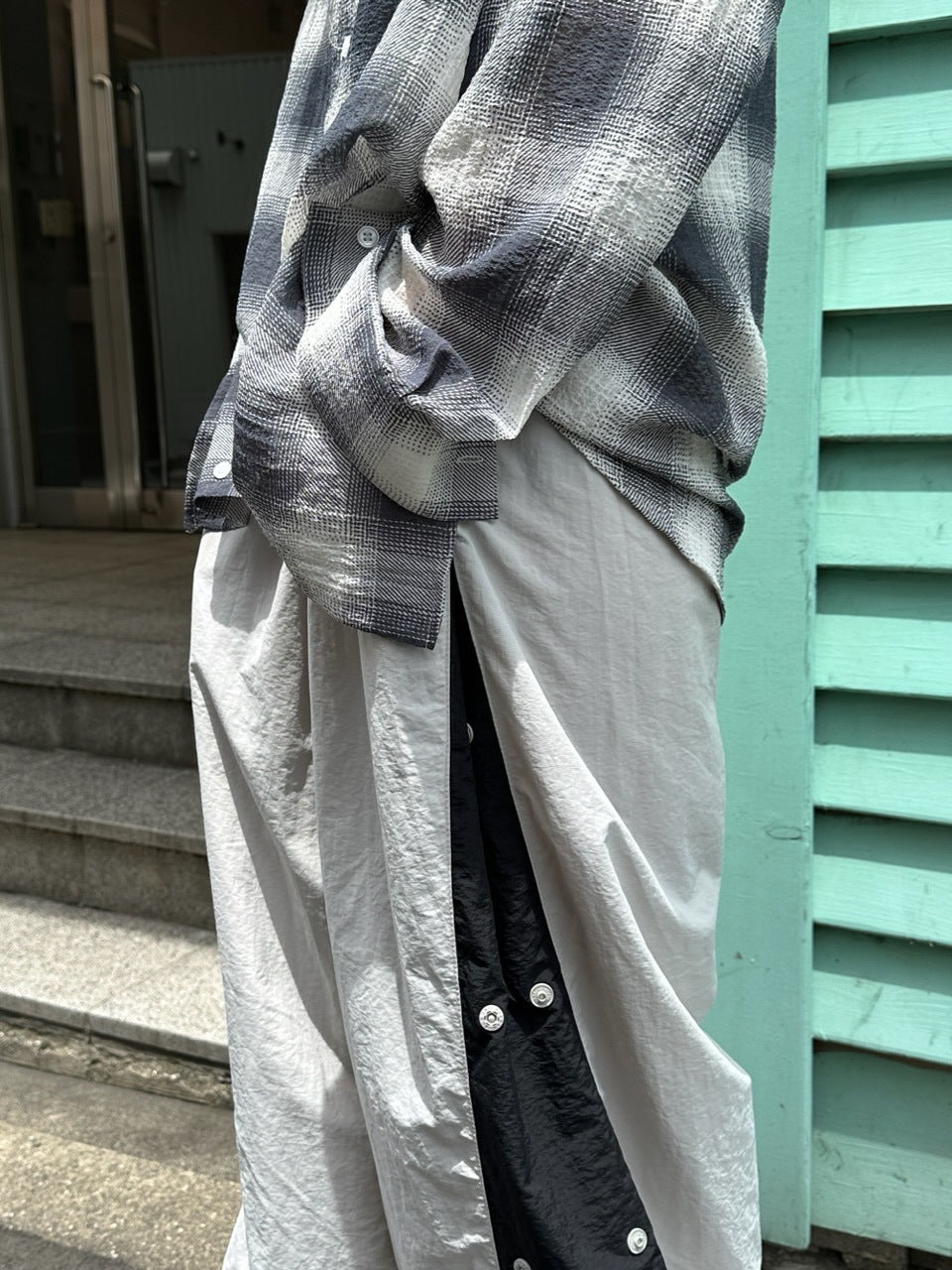 大阪店WEB限定受注制【Chikashitsu +】snap nylon ballon pants (2color)