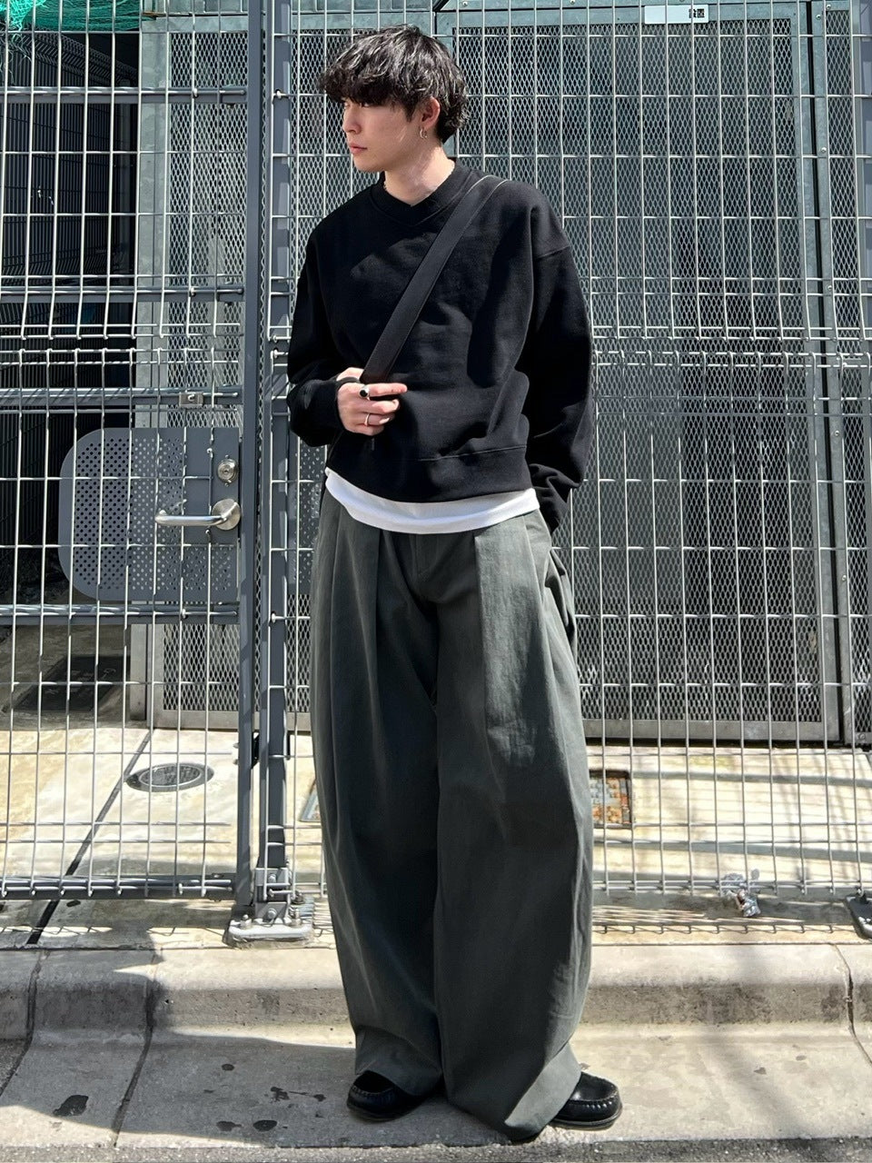 東京店WEB限定受注制【Chikashitsu +】deep tuck cotton wide slacks (3color)