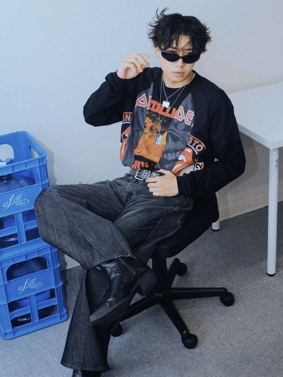 【Re +】cutting switch long sleeve (black)