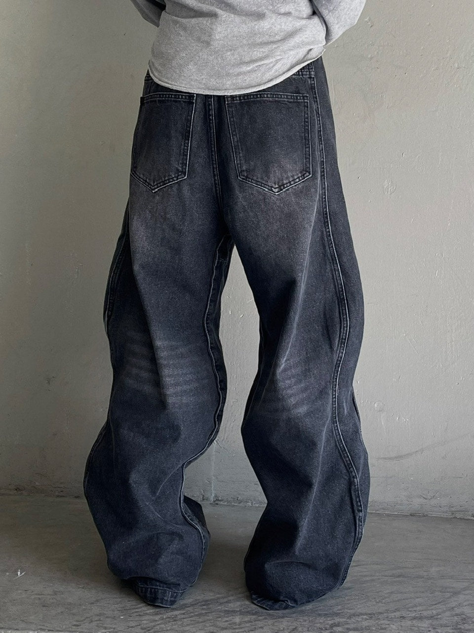 【Chikashitsu +】side wave design denim pants (BLACK)