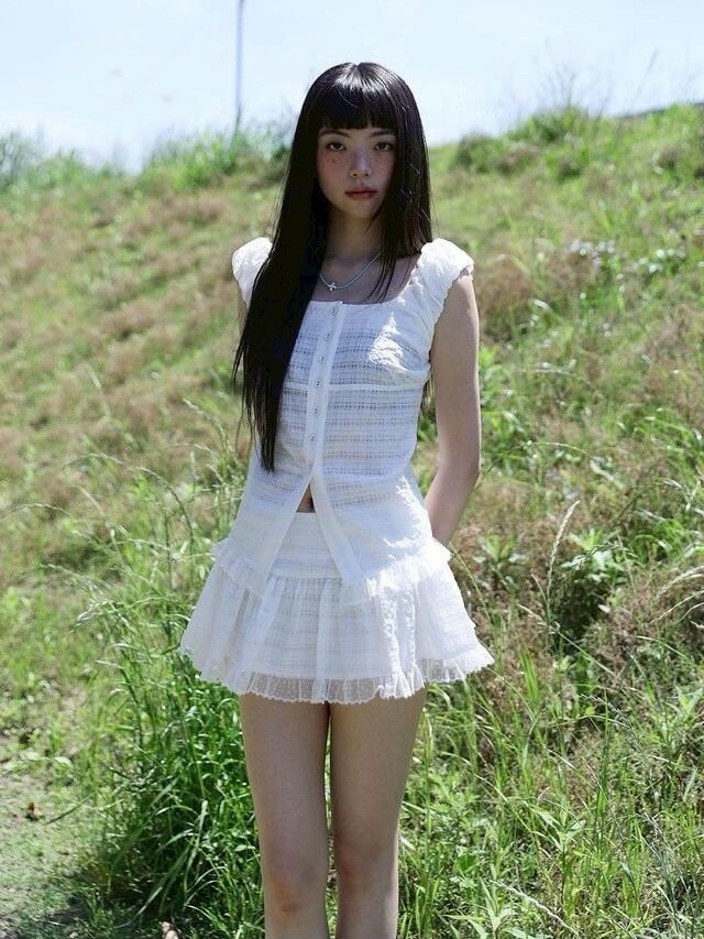 【Uglyshadow】CHECK SHIRRING BLOUSE / 【アグリーシャドウ】チェックシャーリングノースリーブブラウス