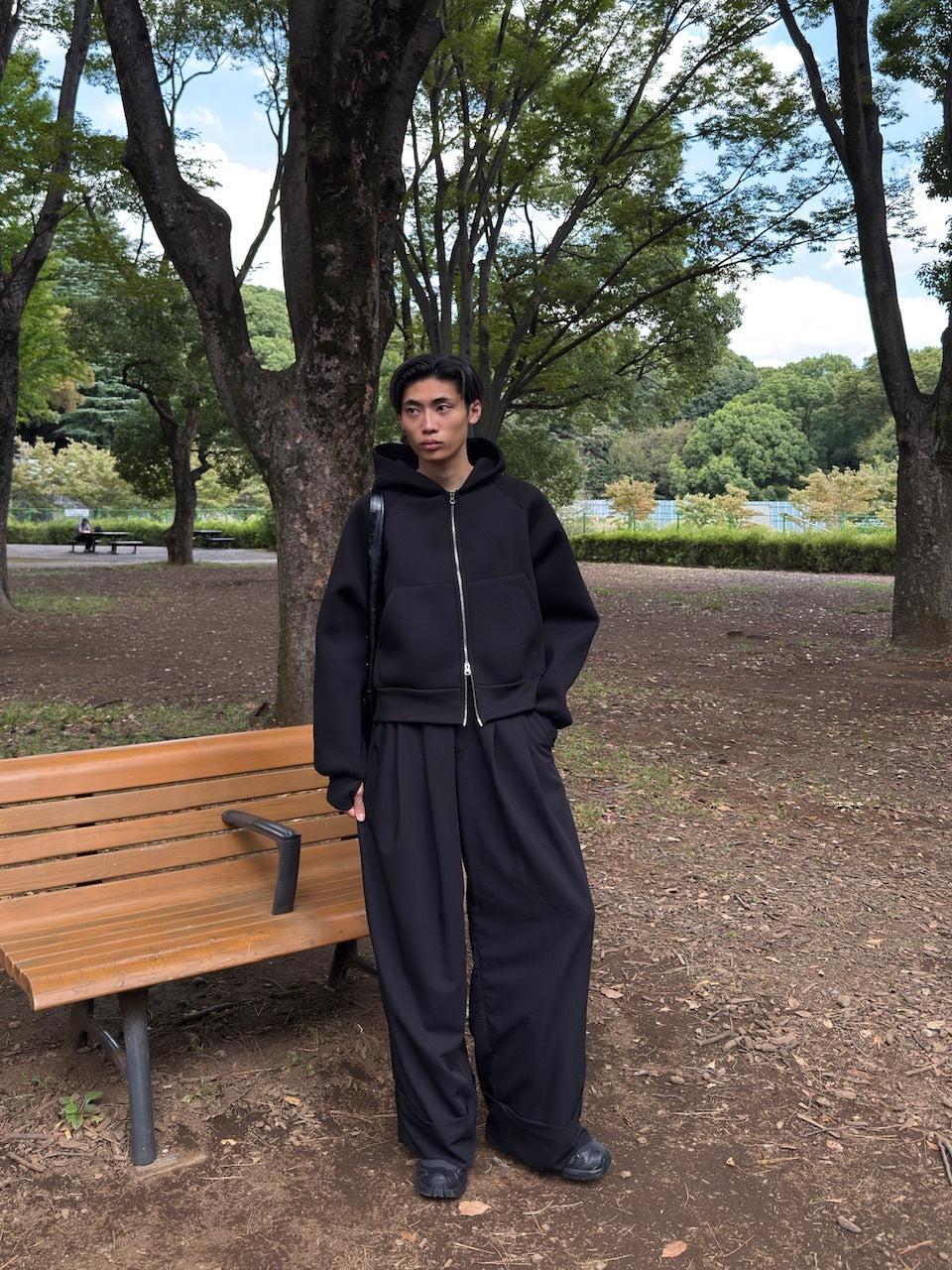 東京店WEB限定受注制【Chikashitsu +】cropped zip hoodie / 【チカシツプラス】クロップドジップフーディー (2color)