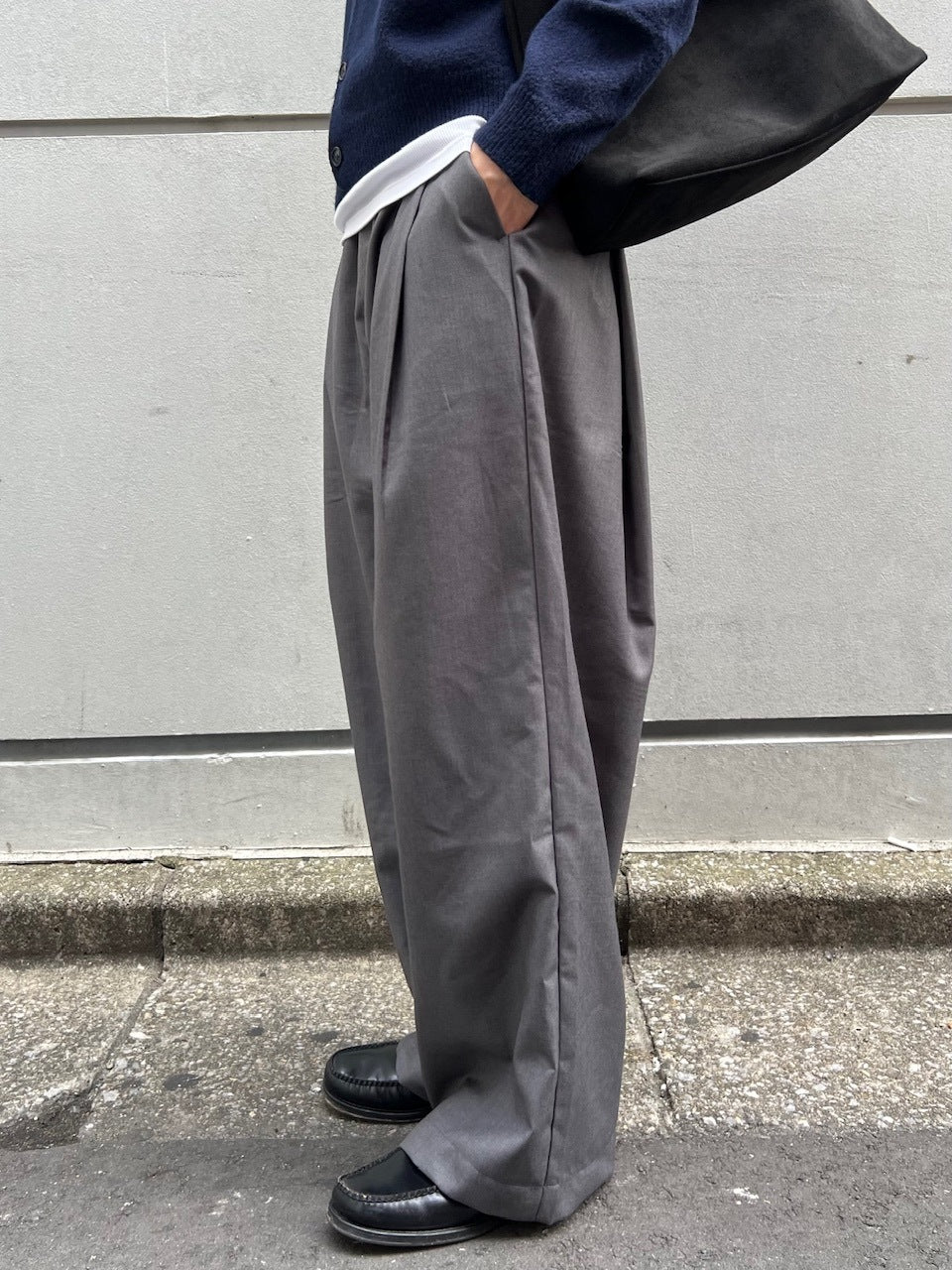 東京店WEB限定受注制【Chikashitsu +】wide tuck drape slacks