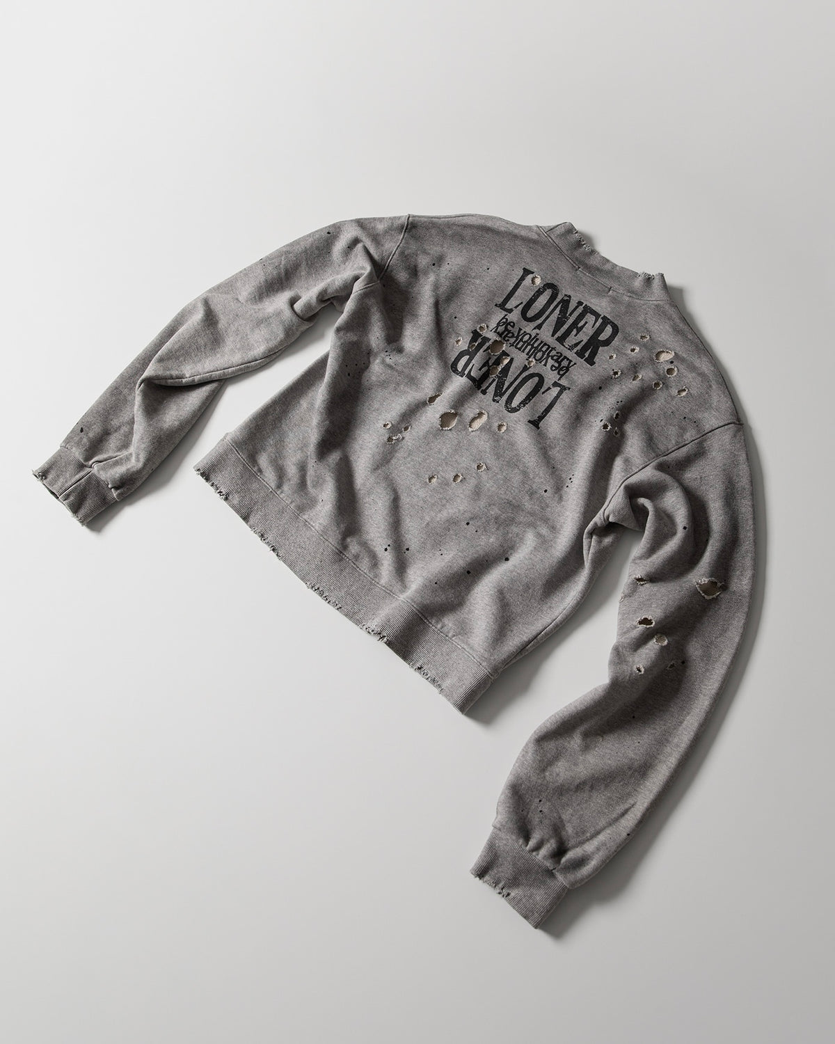 【roaringrad】Cross Damage Sweat Shirt