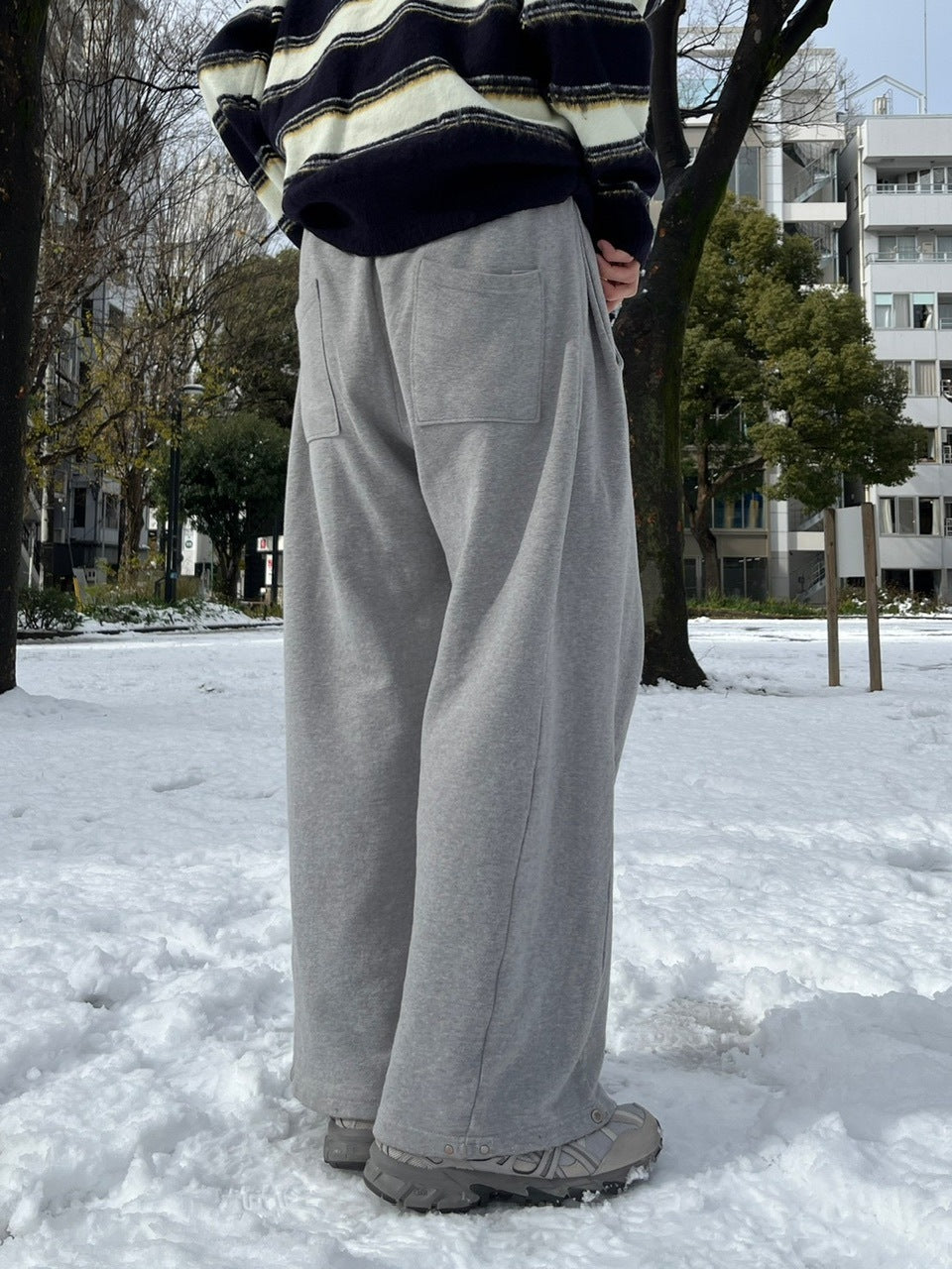 受注制【Chikashitsu +】snap button sweat pants (2color) – PRESSING
