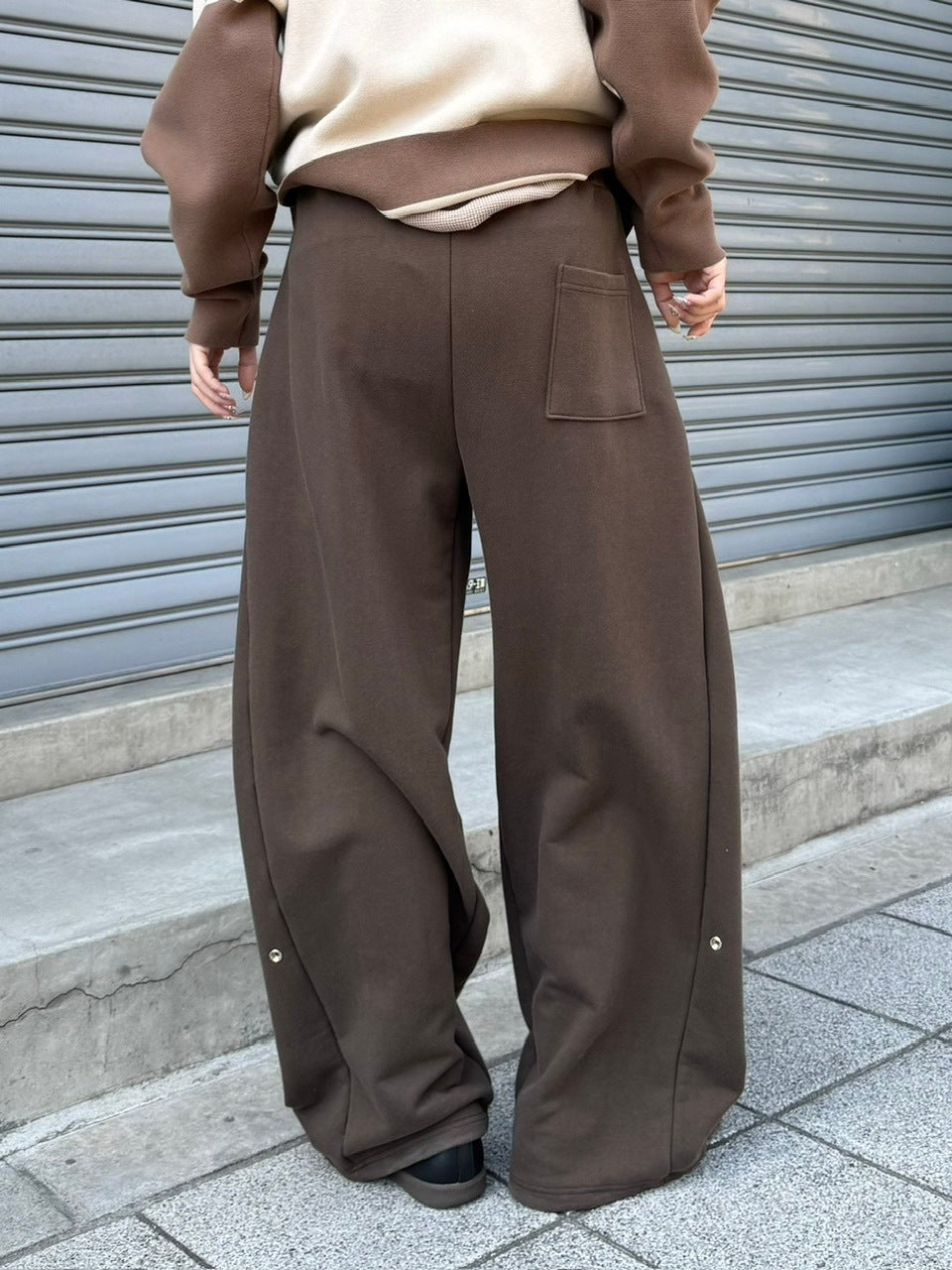 受注制【Chikashitsu +】snap button buggy sweat pants (3color) / 【チカシツプラス】スナップボタンバギースウェットパンツ