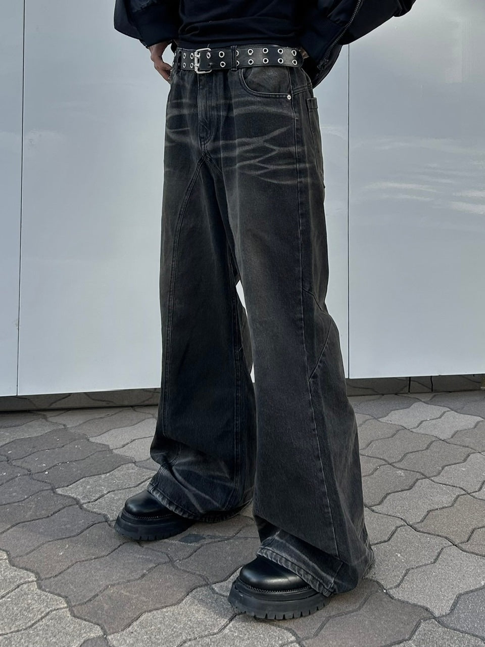 大阪店WEB限定受注制【Chikashitsu +】back snap wide flare denim pants (2color)