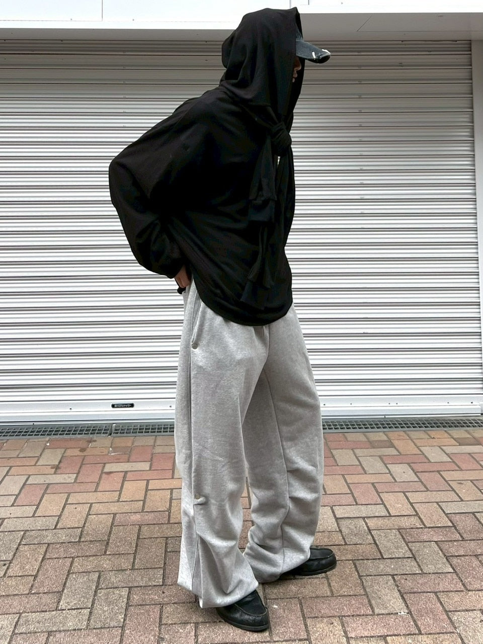 受注制【Chikashitsu +】side snap button sweat pants (2color)
