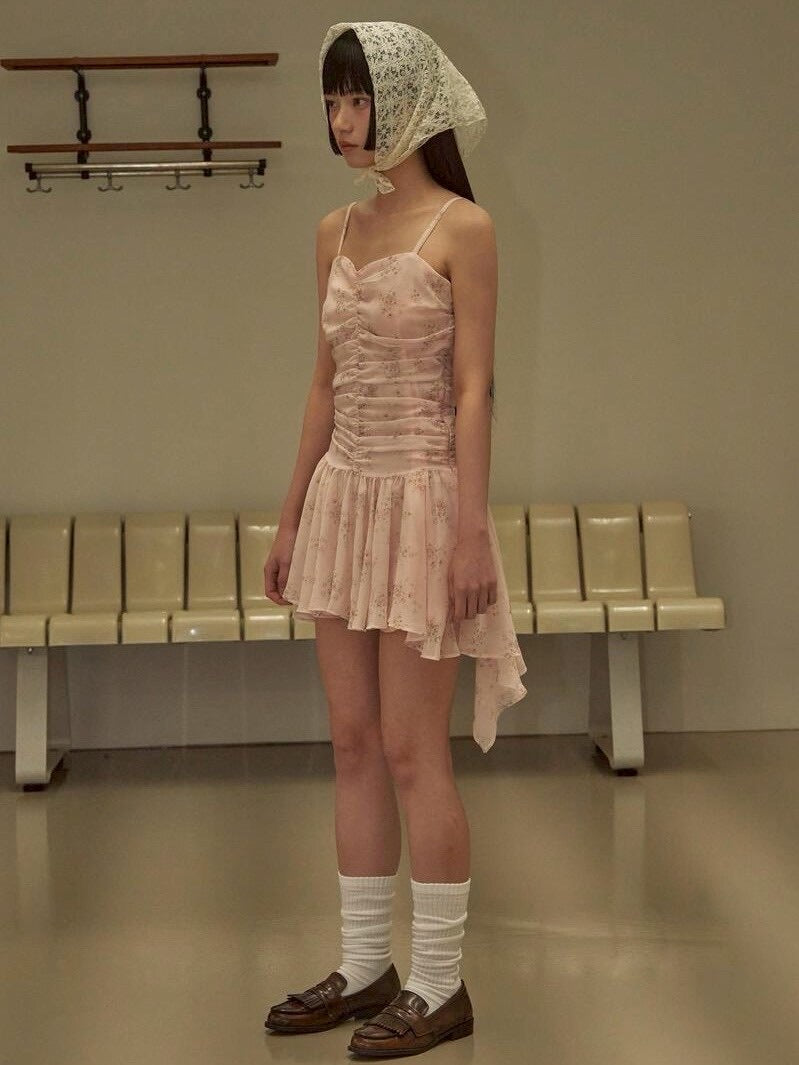 【ODDONEOUT】FLOWER SHIRRING ONE PIECE / 【オッドワンアウト】フラワーシャーリングキャミソールワンピース