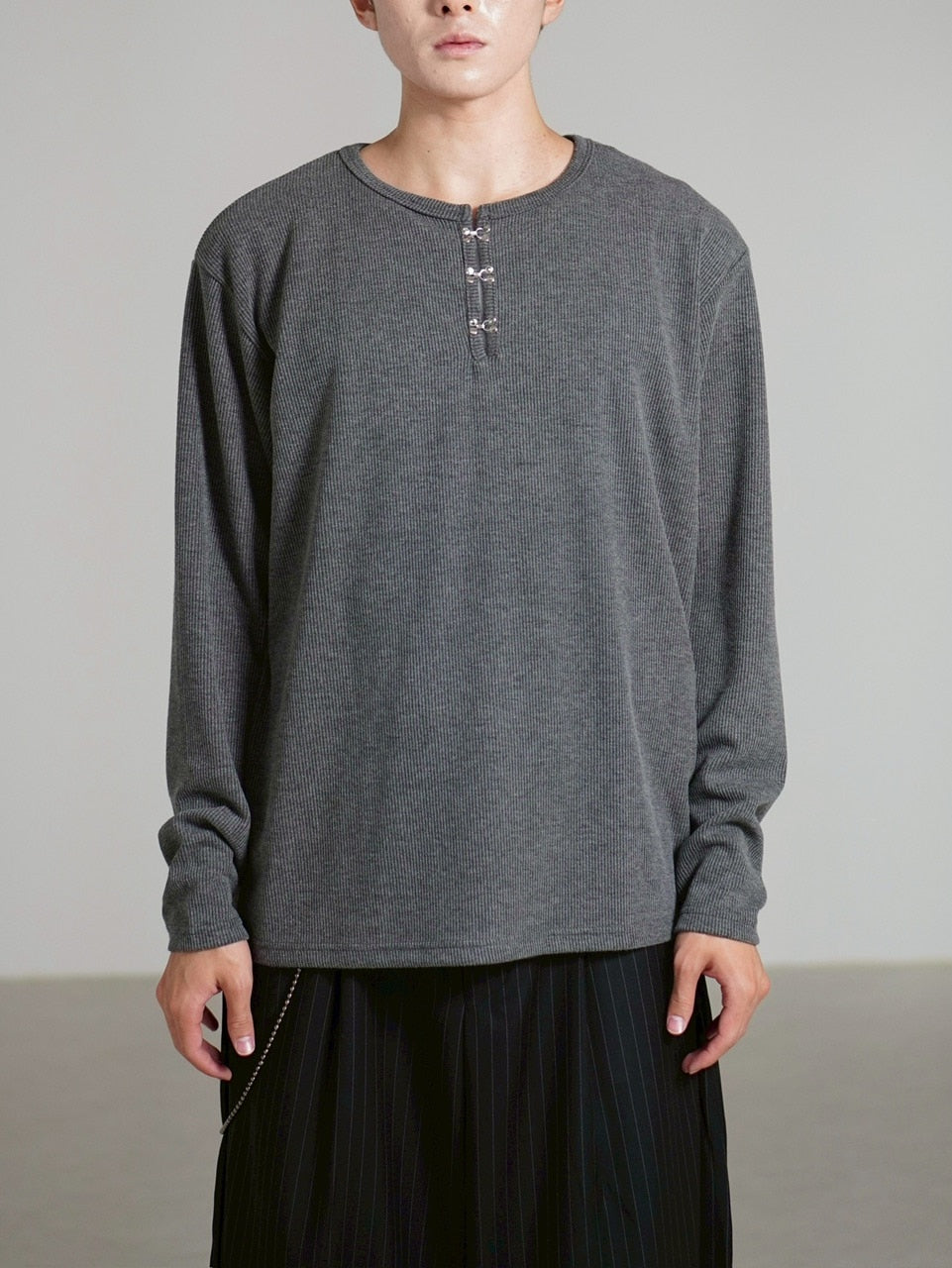 受注制【Chikashitsu +】front hook long sleeve knit